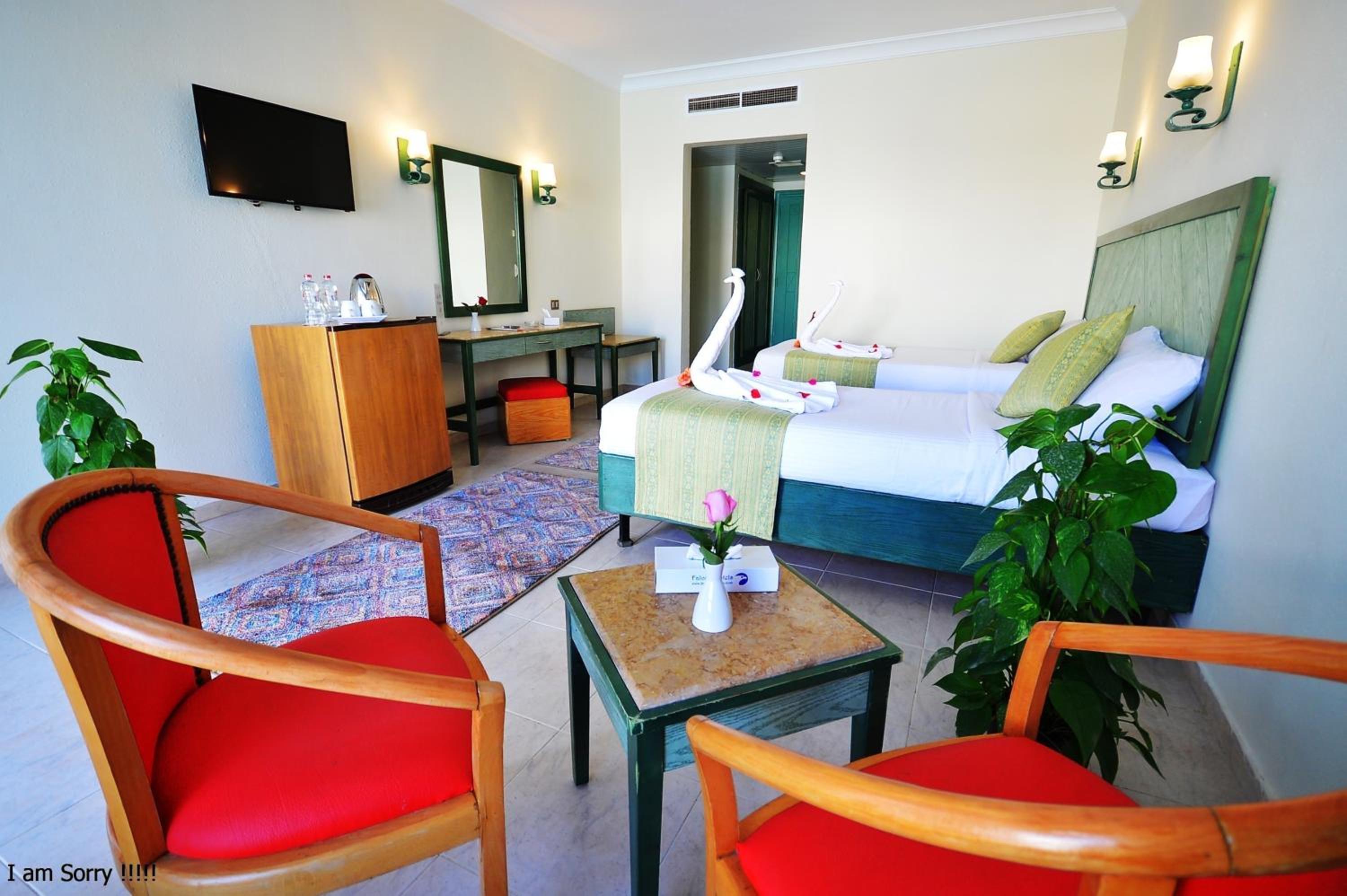 Standard Double Or Twin Room With Garden View - Photo 10