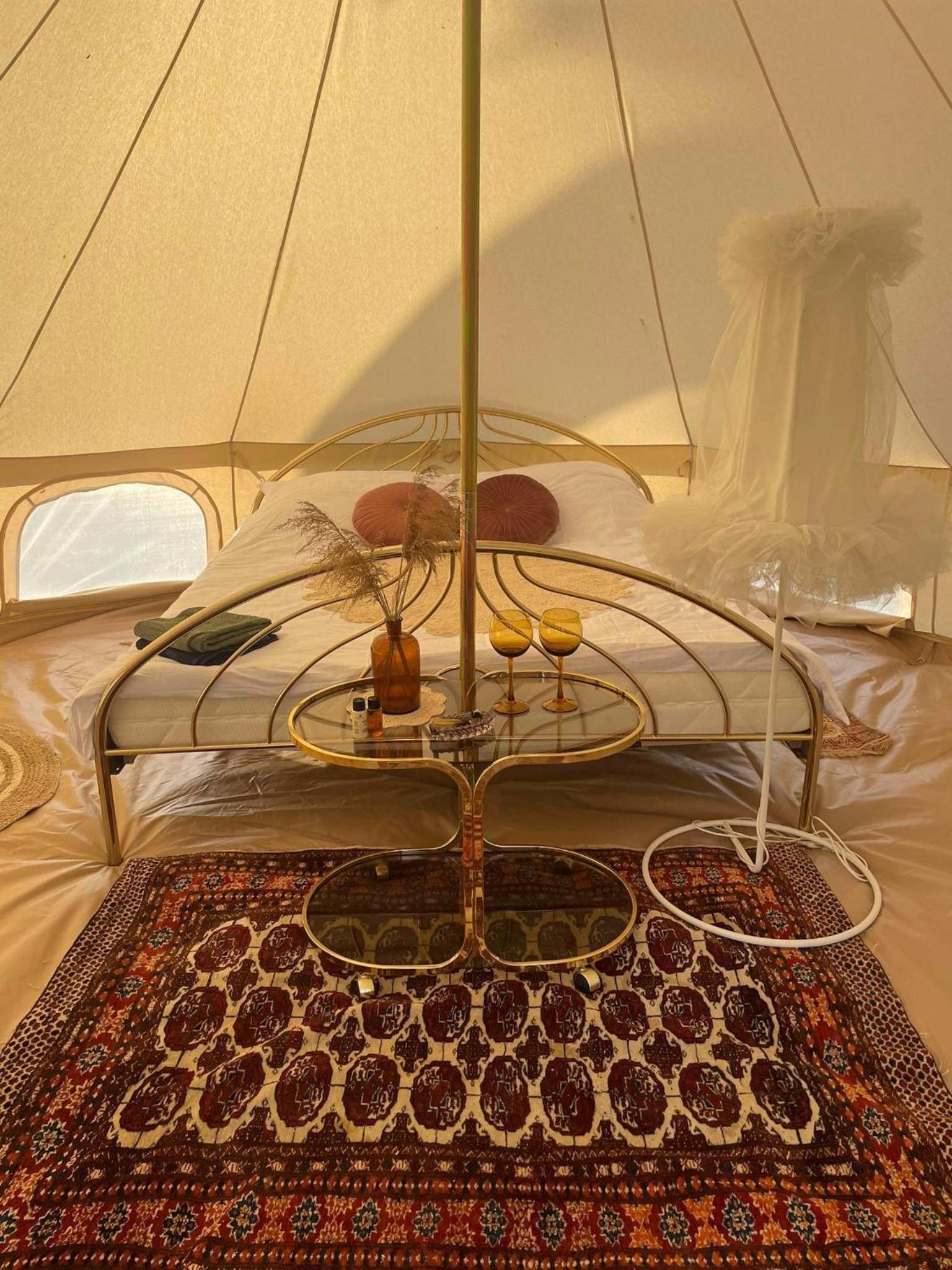 Tent - Photo 3