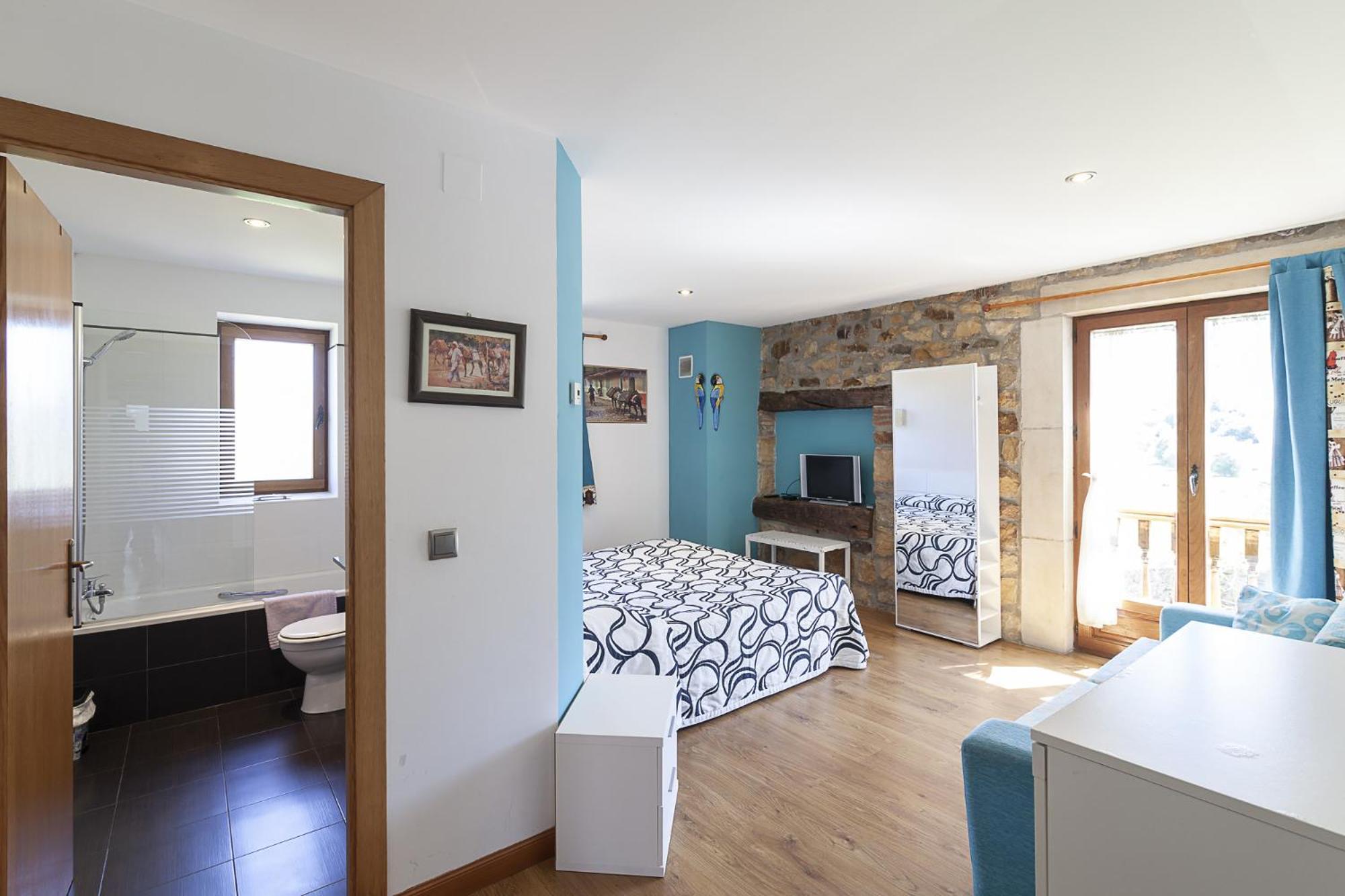 Quadruple Room with Garden View - Photo 2