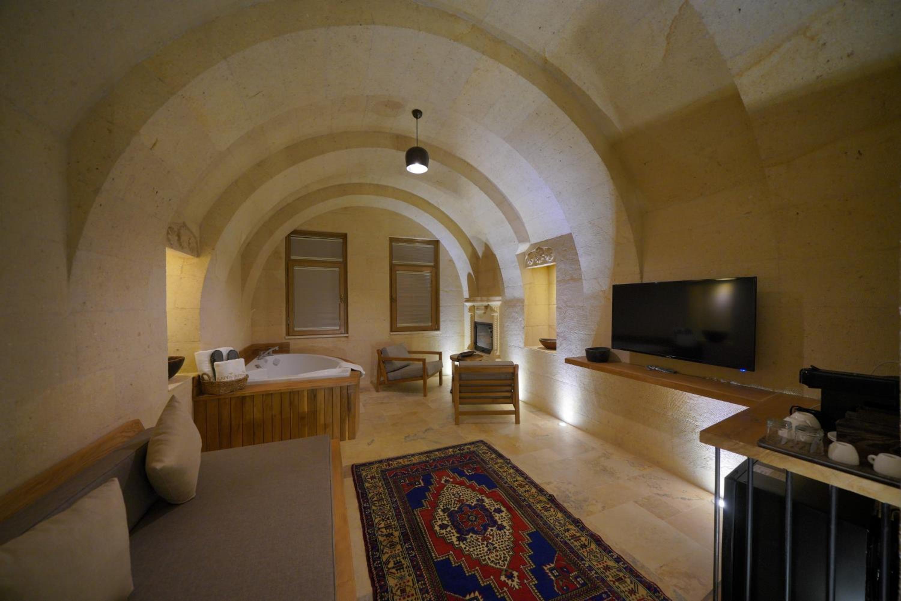 Suite with Mountain View - Photo 1