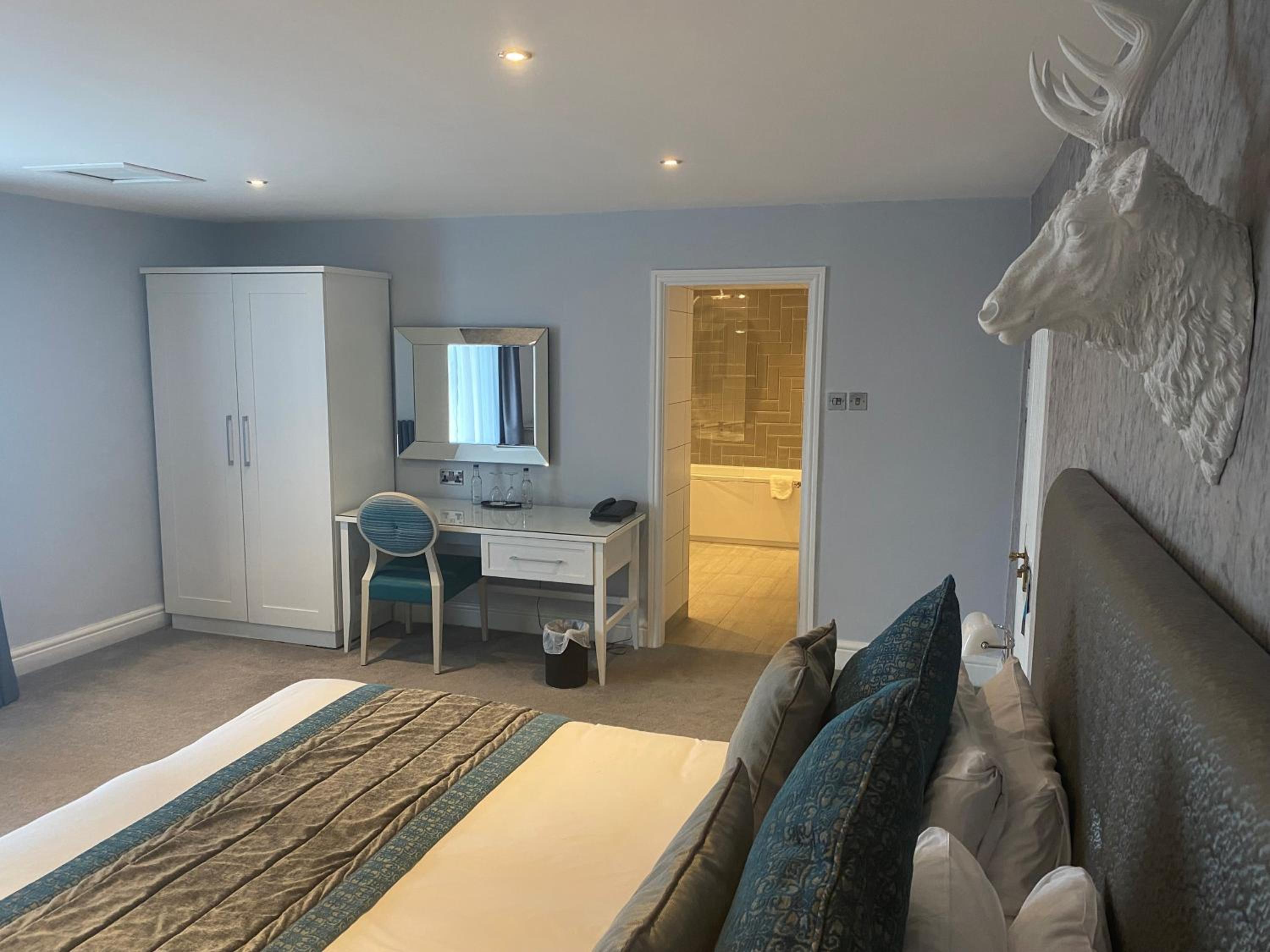 Standard Double Room - Photo 4