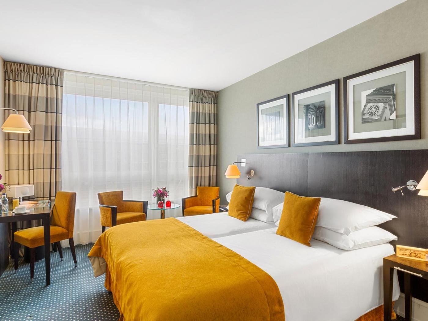 Premium Room