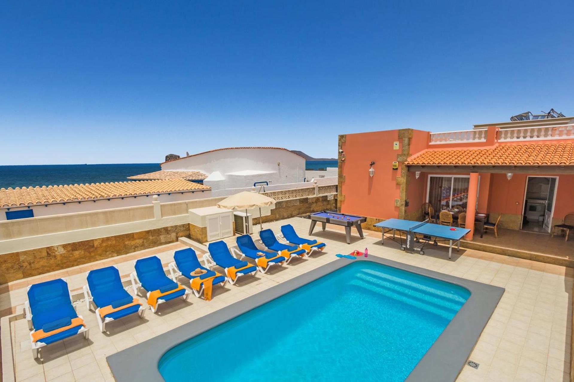 Villa de Cuatro Habitaciones