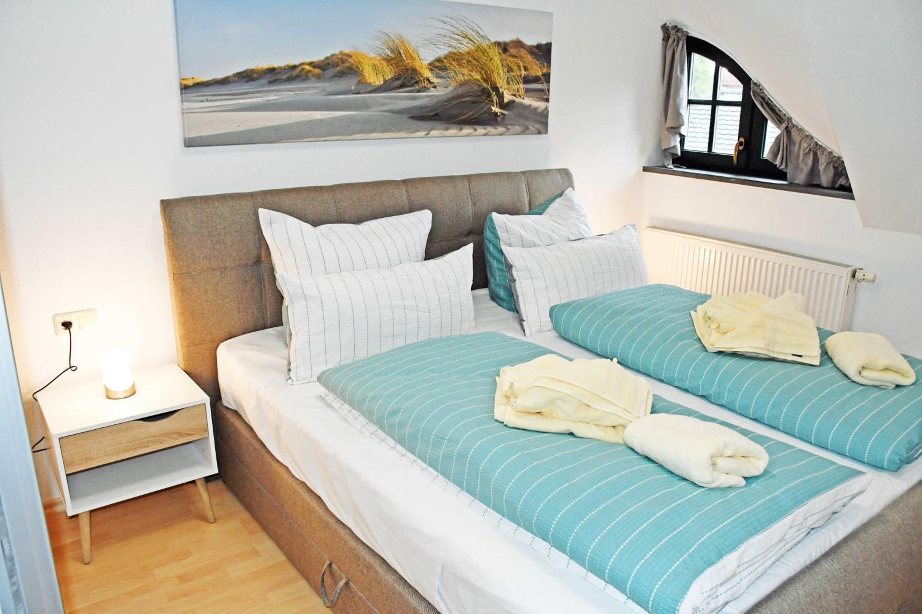 Apartment with Lake View photo 3