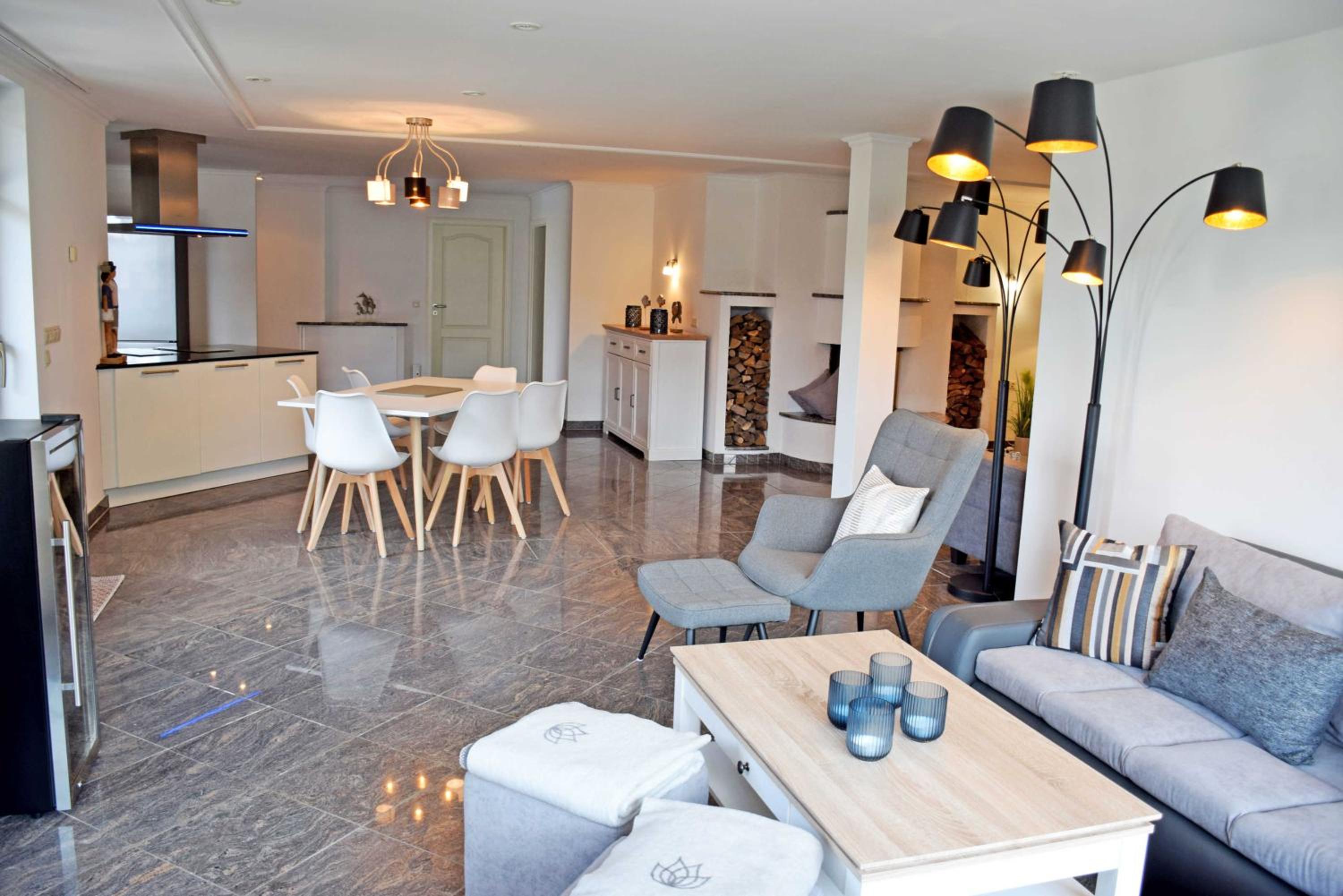 Apartment with Terrace photo 1