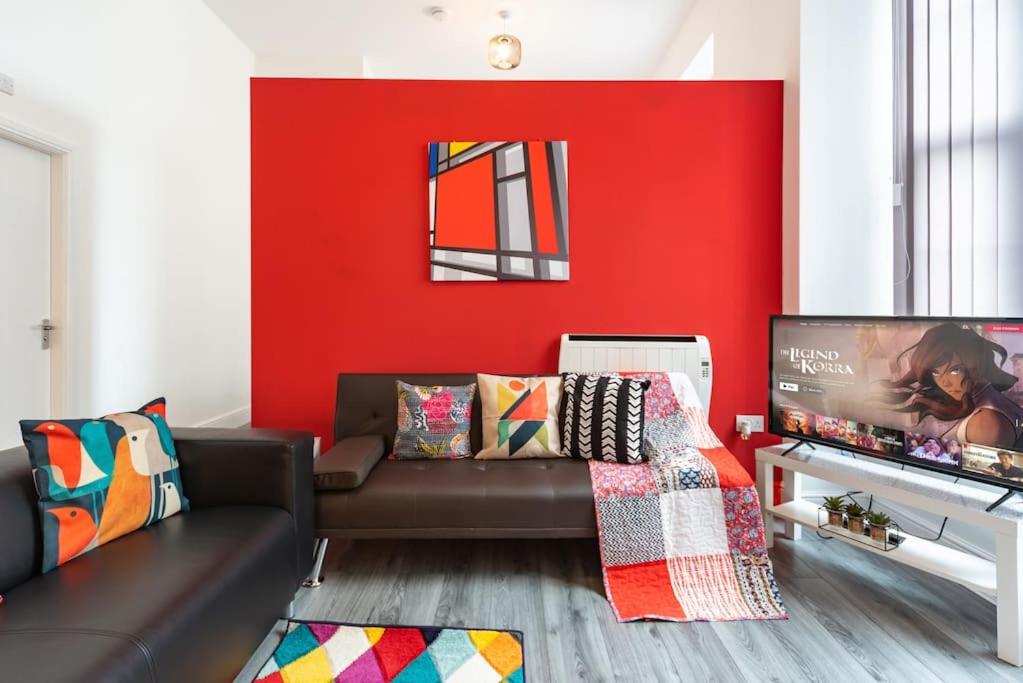 One-Bedroom Apartment - Photo 8