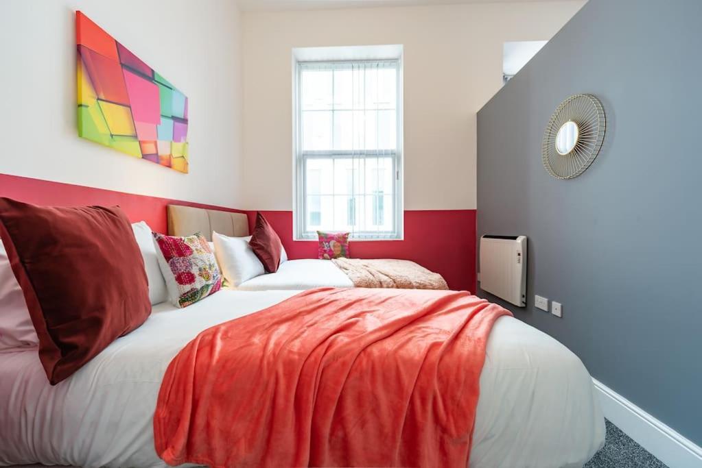 One-Bedroom Apartment - Photo 13