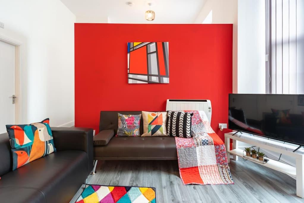 One-Bedroom Apartment - Photo 16