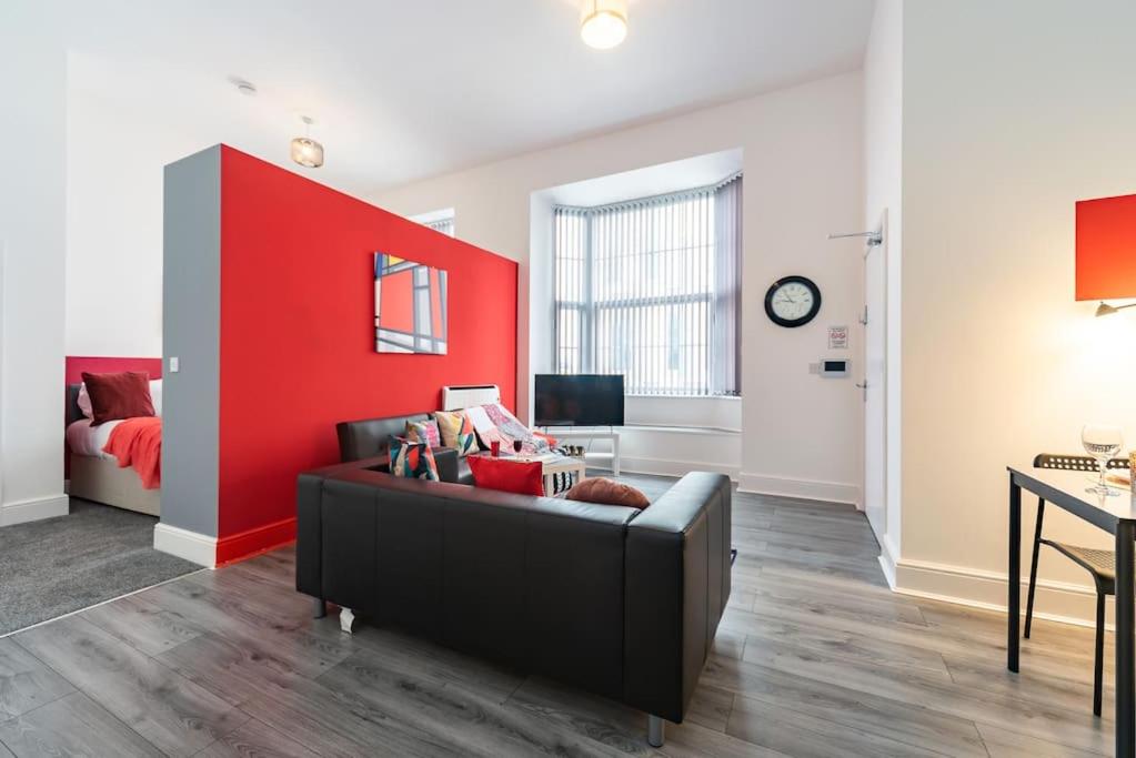 One-Bedroom Apartment - Photo 20