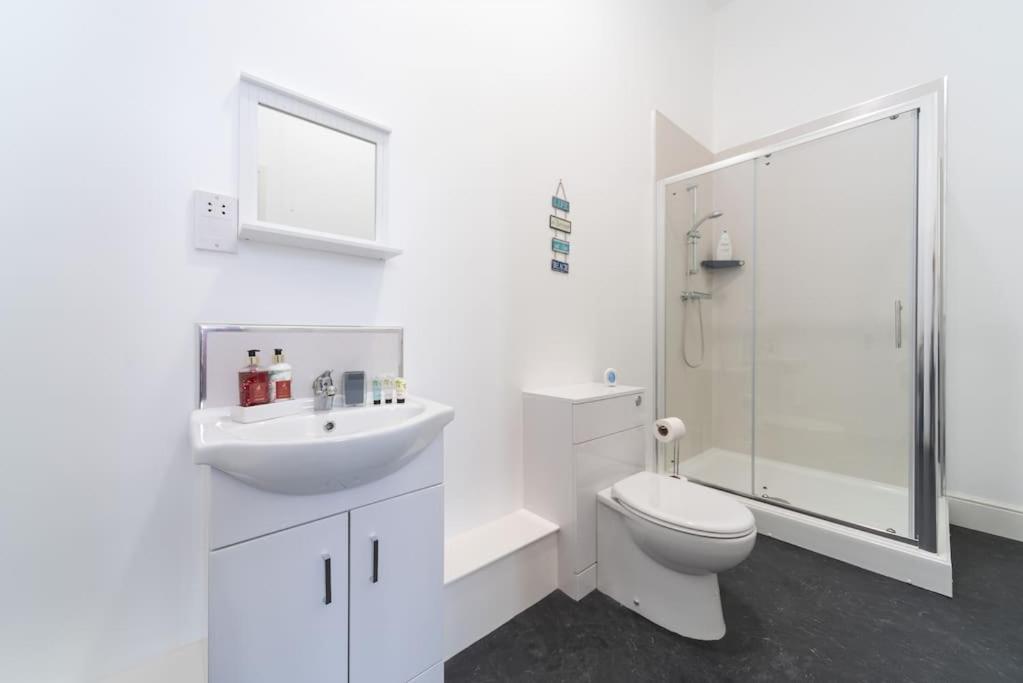 One-Bedroom Apartment - Photo 24