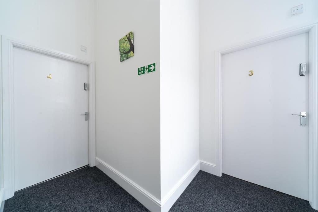 One-Bedroom Apartment - Photo 25