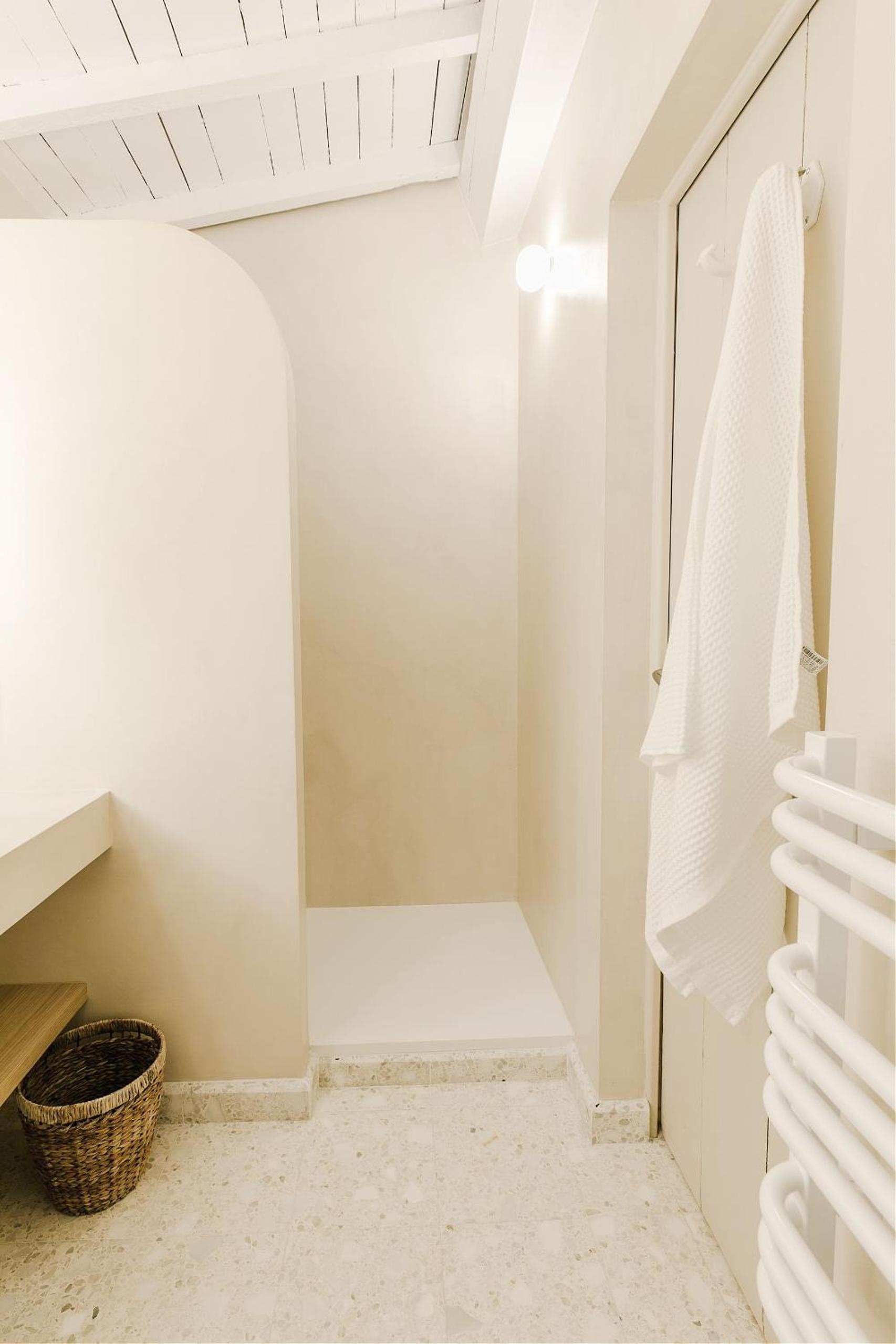 Double Room with Terrace - Photo 9