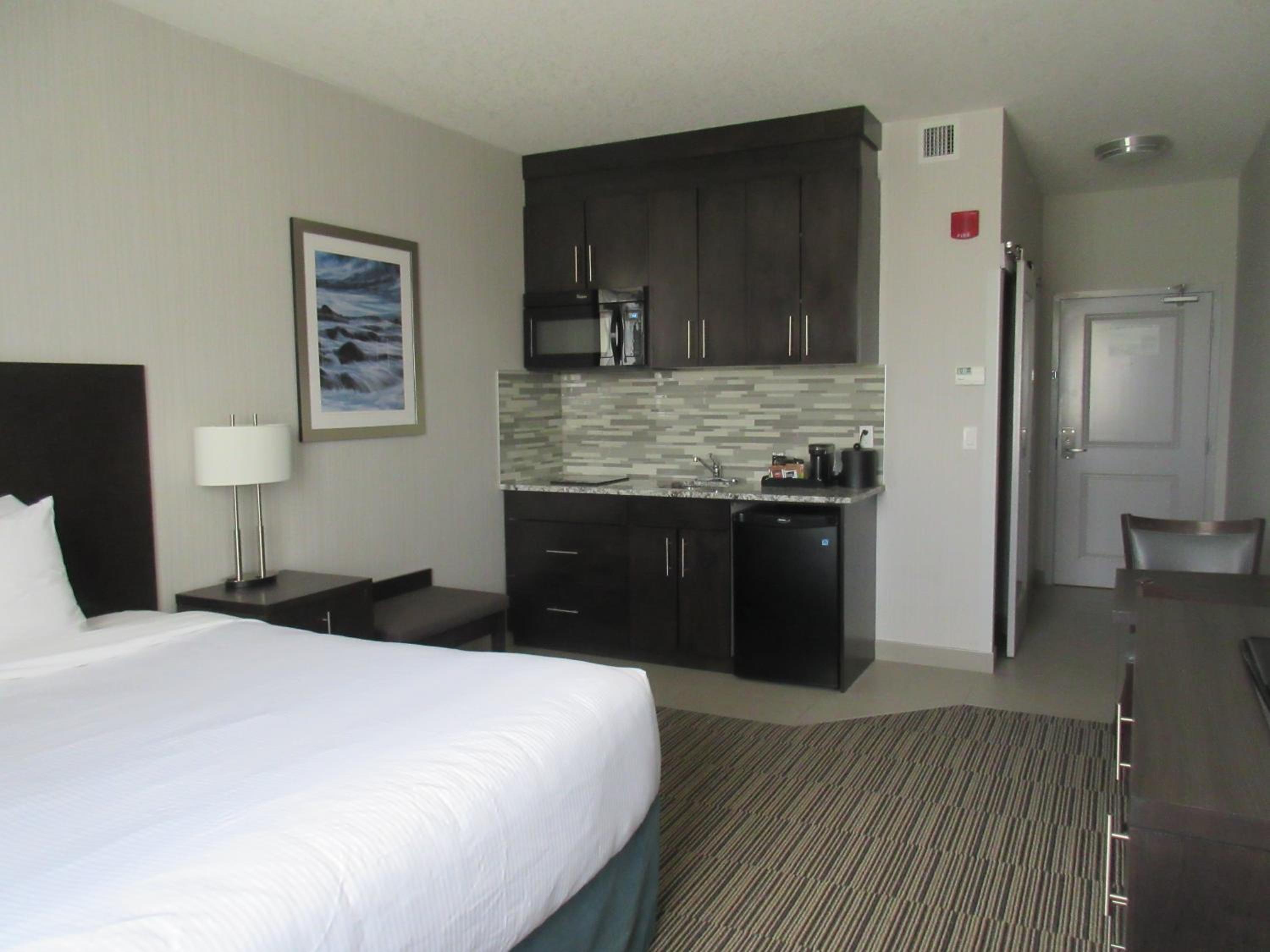 King Room with Kitchenette