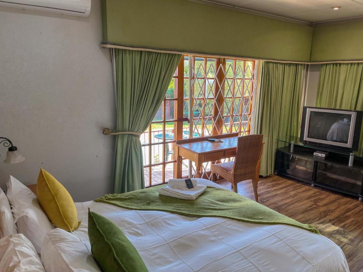 Double Room with Mountain View photo 3