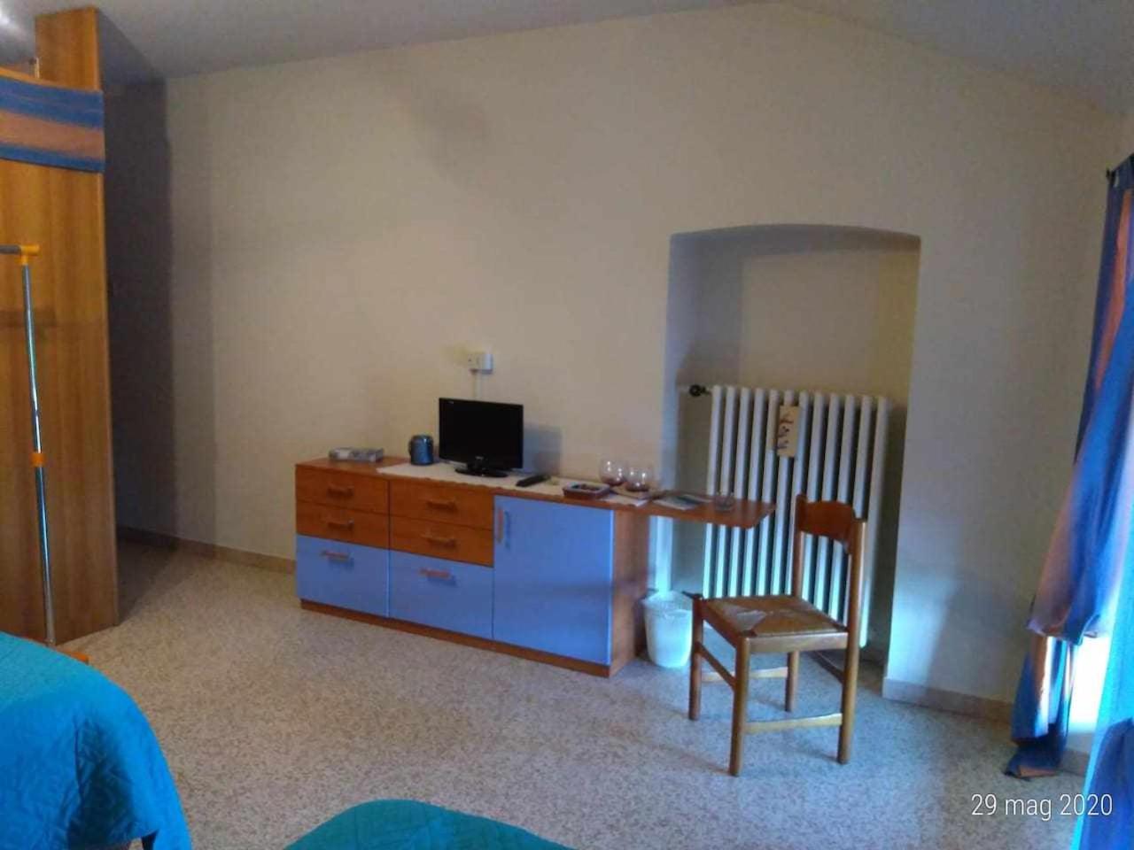 Double or Twin Room - Photo 3