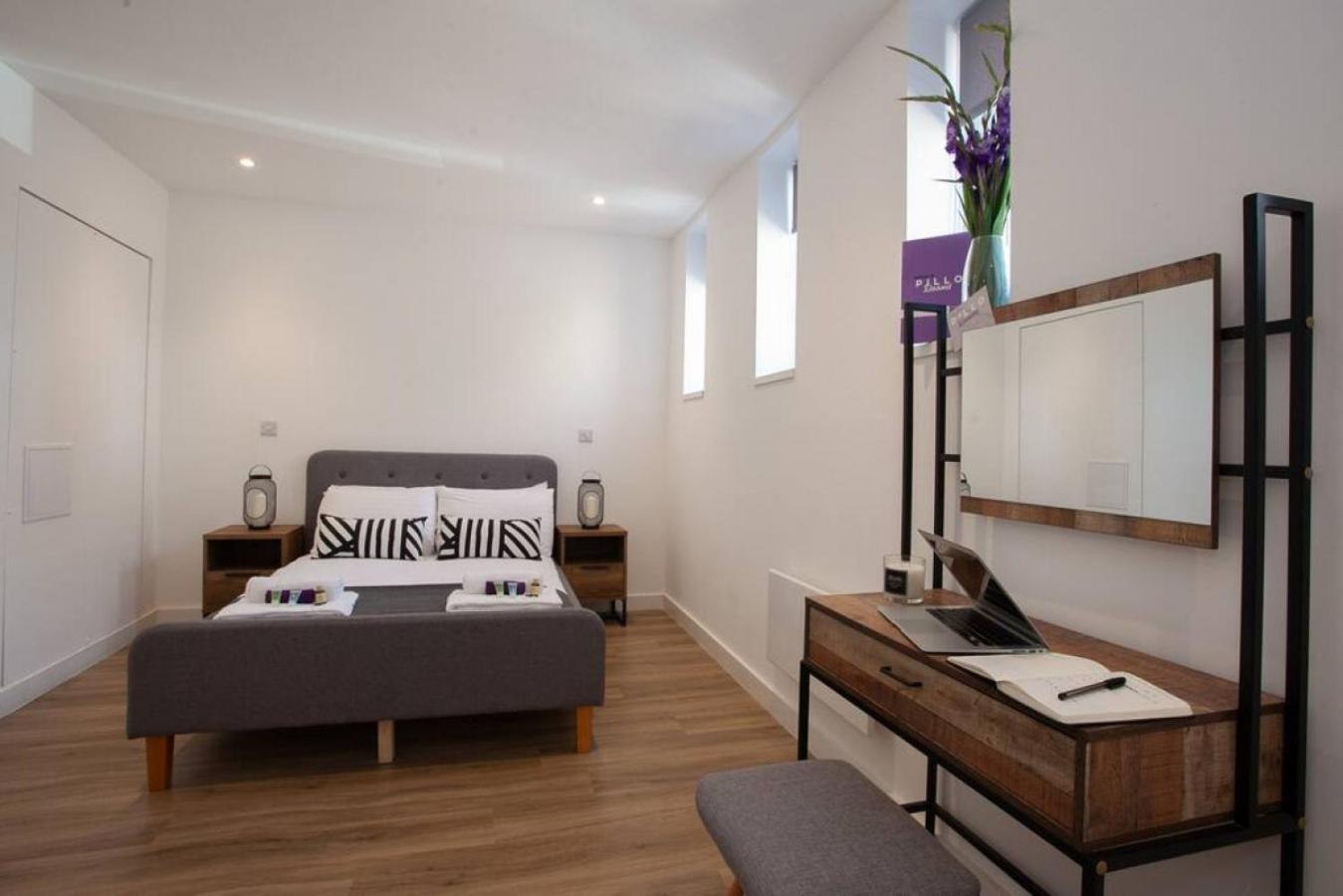 One-Bedroom Apartment - Photo 15