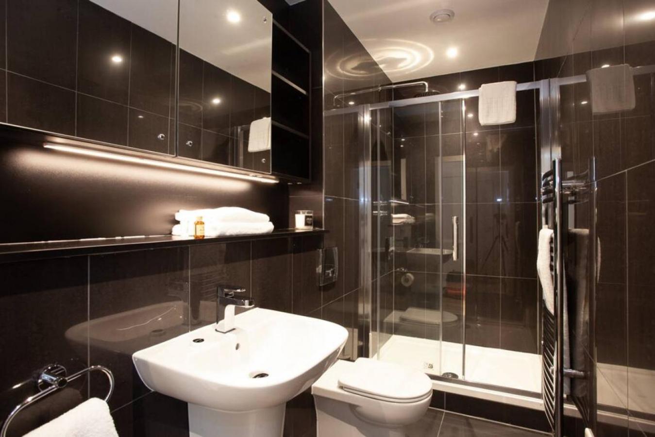 One-Bedroom Apartment - Photo 4