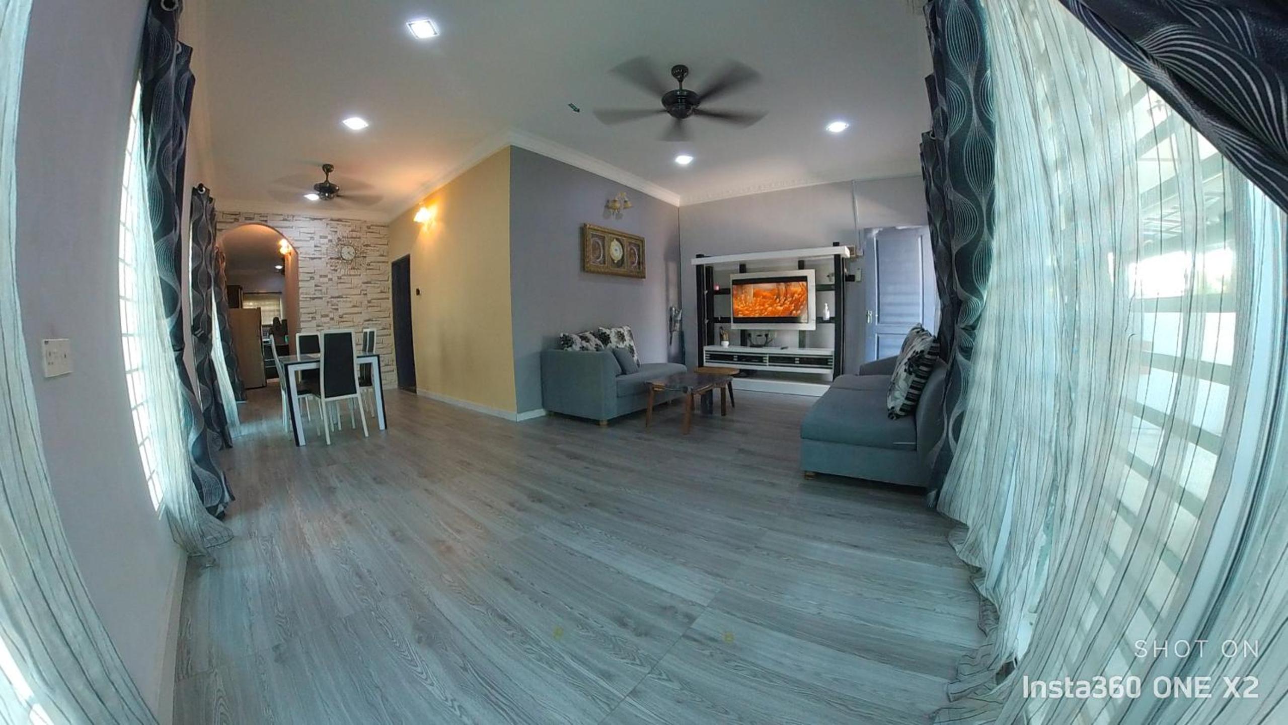 Three-Bedroom House photo 1