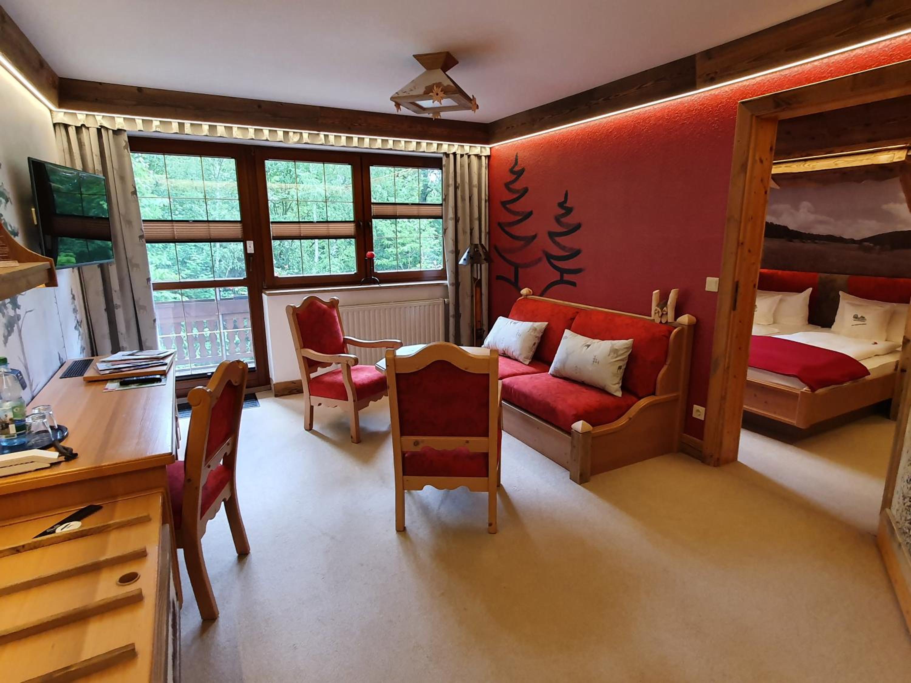 Suite - Photo 7