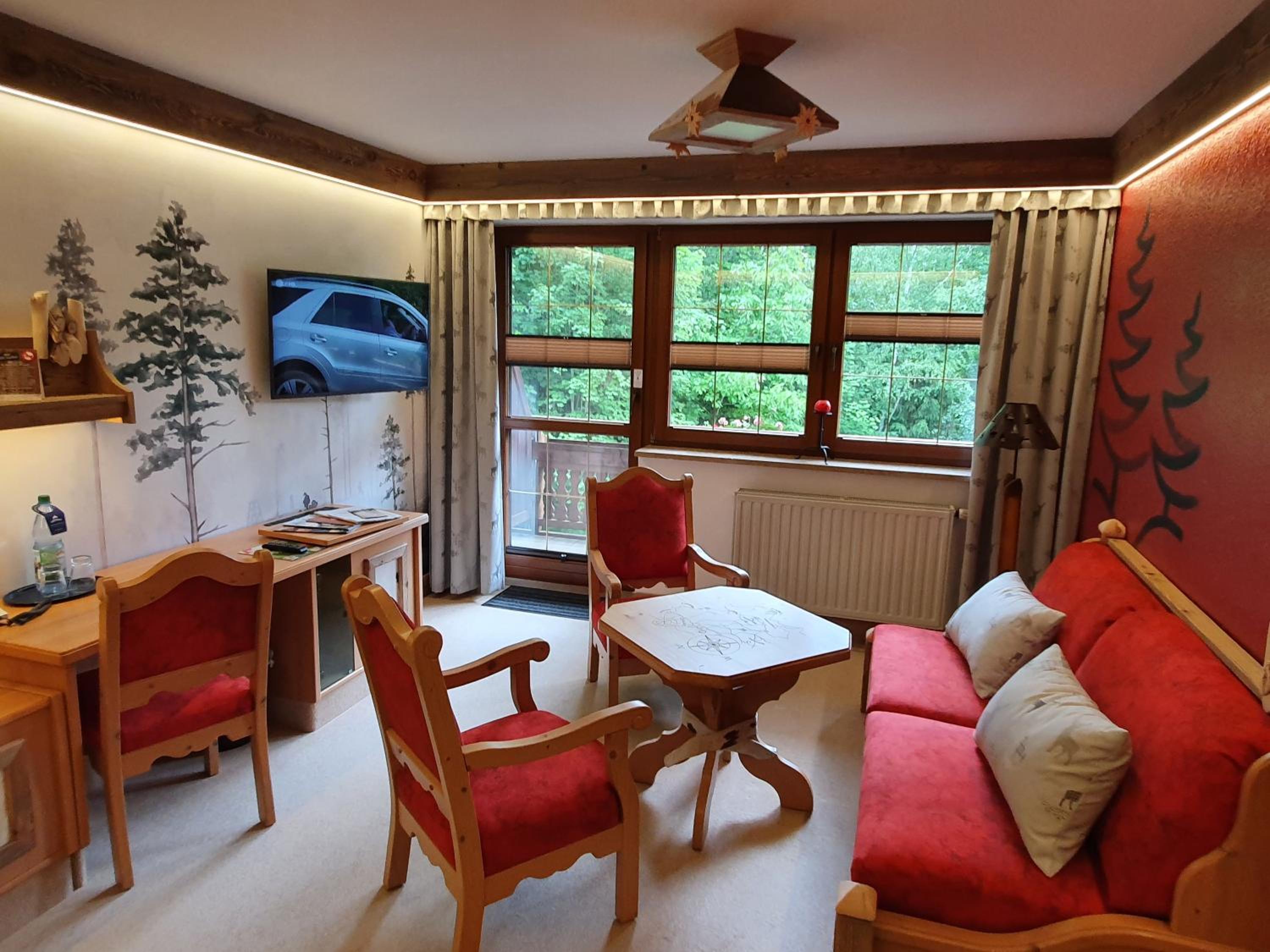 Suite - Photo 14