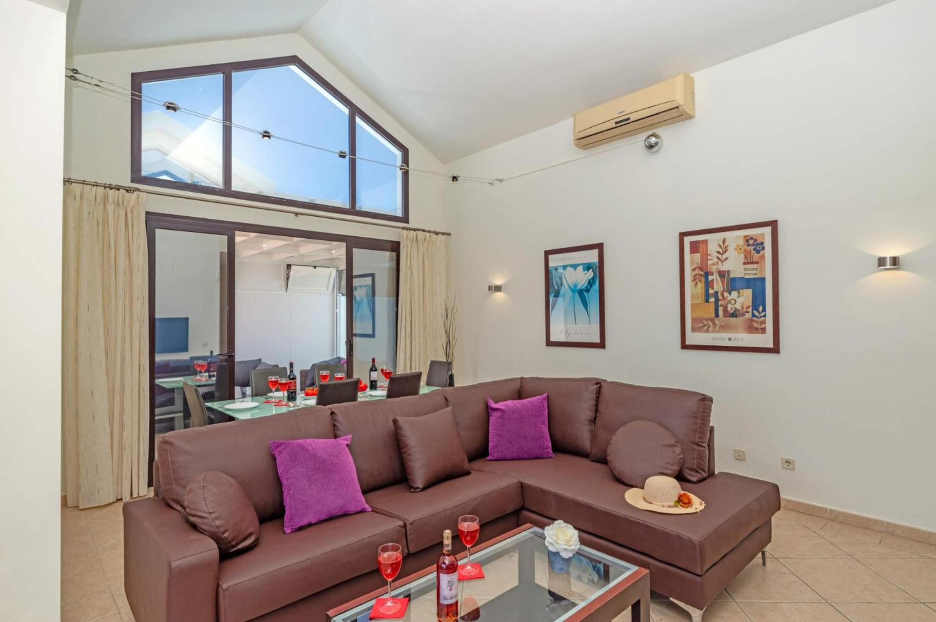 Villa de Tres Habitaciones