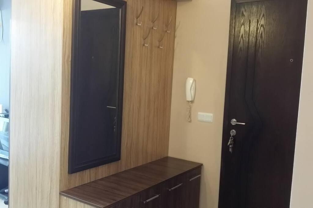 One-Bedroom Apartment - Photo 1