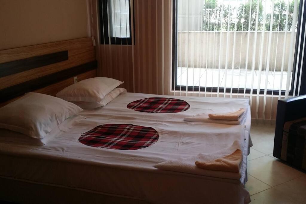 One-Bedroom Apartment - Photo 18