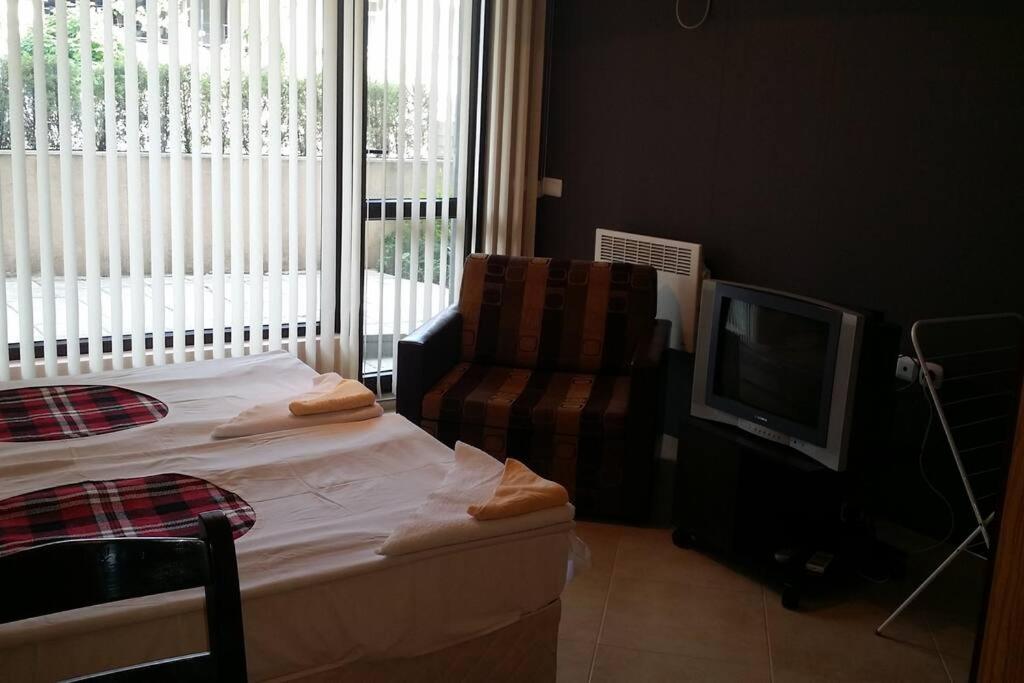 One-Bedroom Apartment - Photo 29