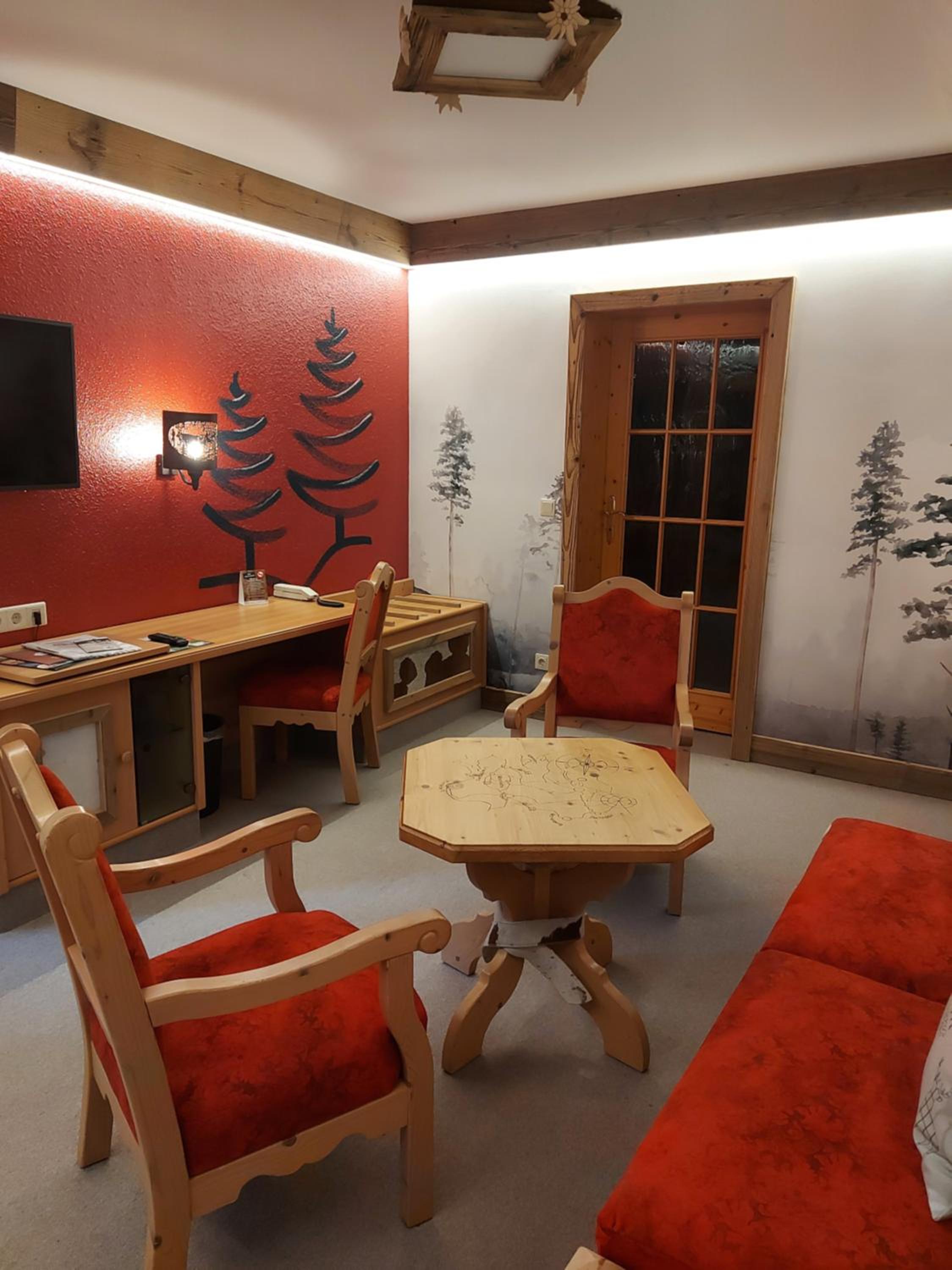 Suite - Photo 8