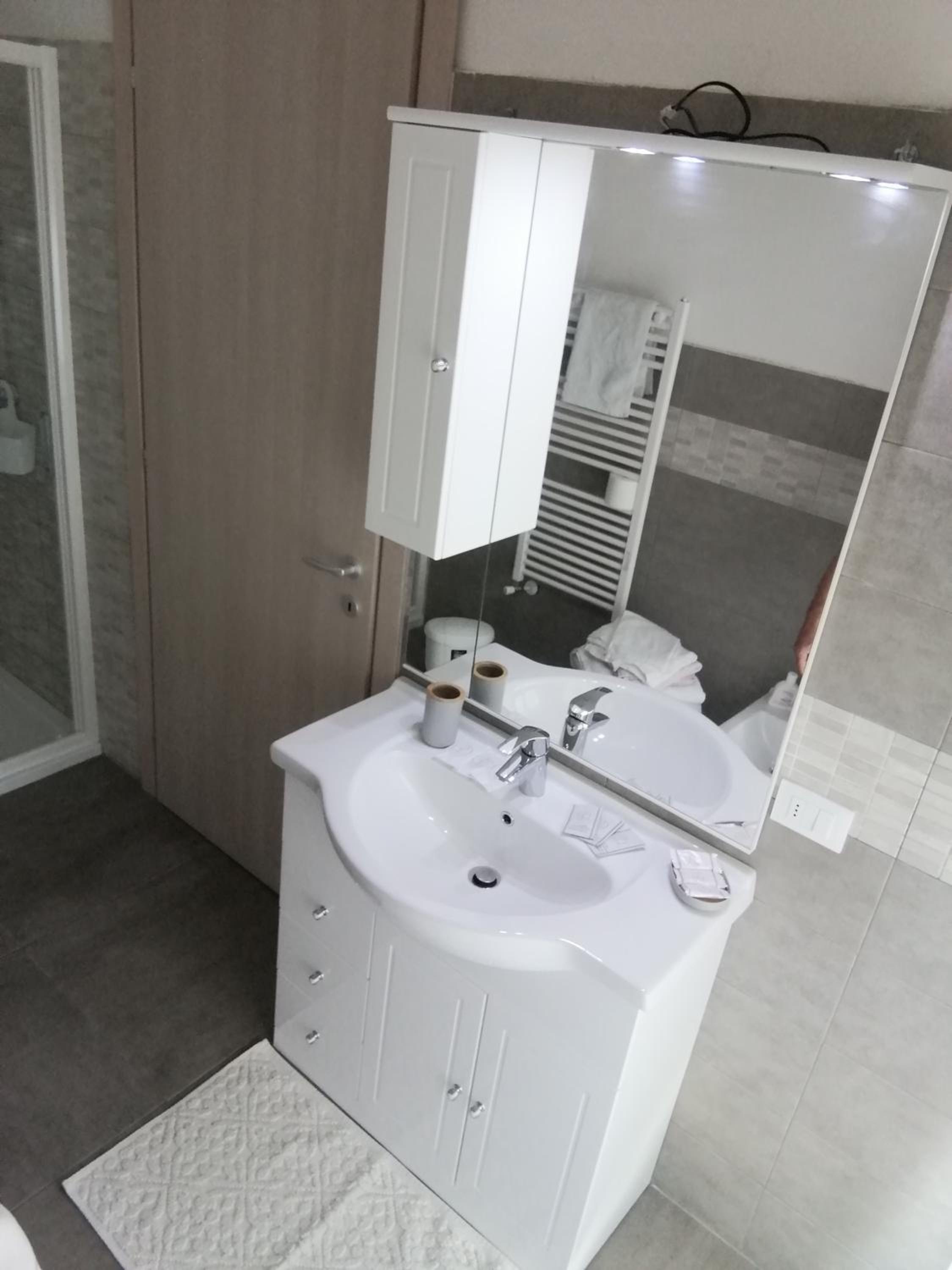 Double Room with Garden View - Photo 8