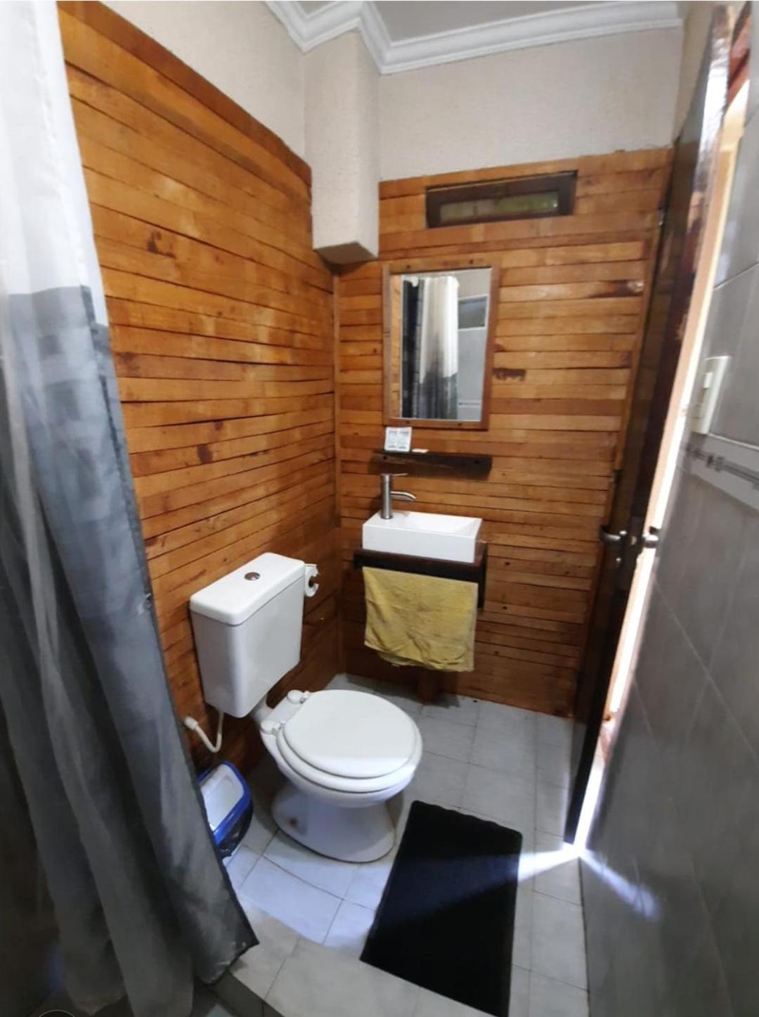 Quadruple Room with Shared Bathroom photo 3
