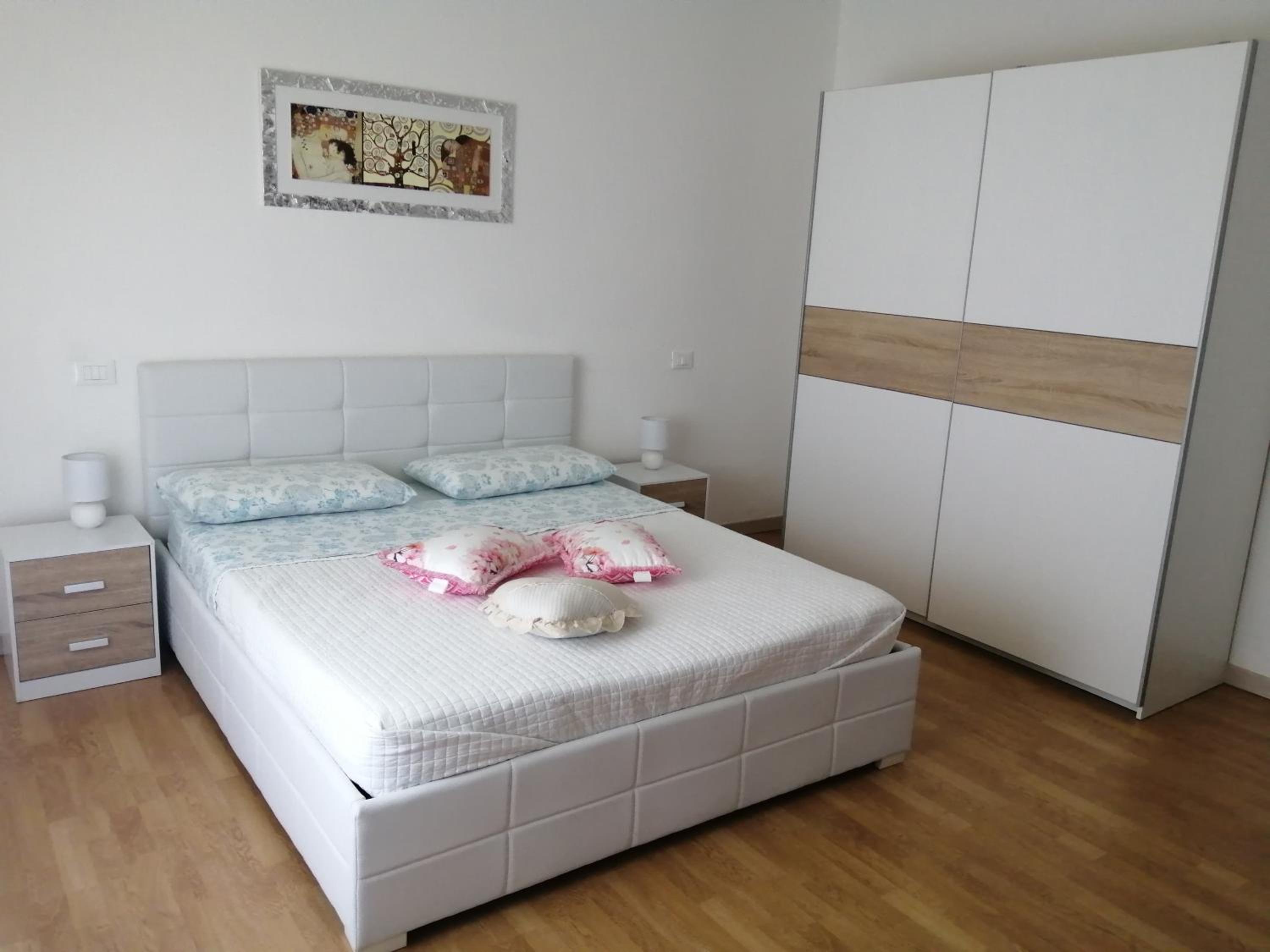 Double Room with Garden View - Photo 10