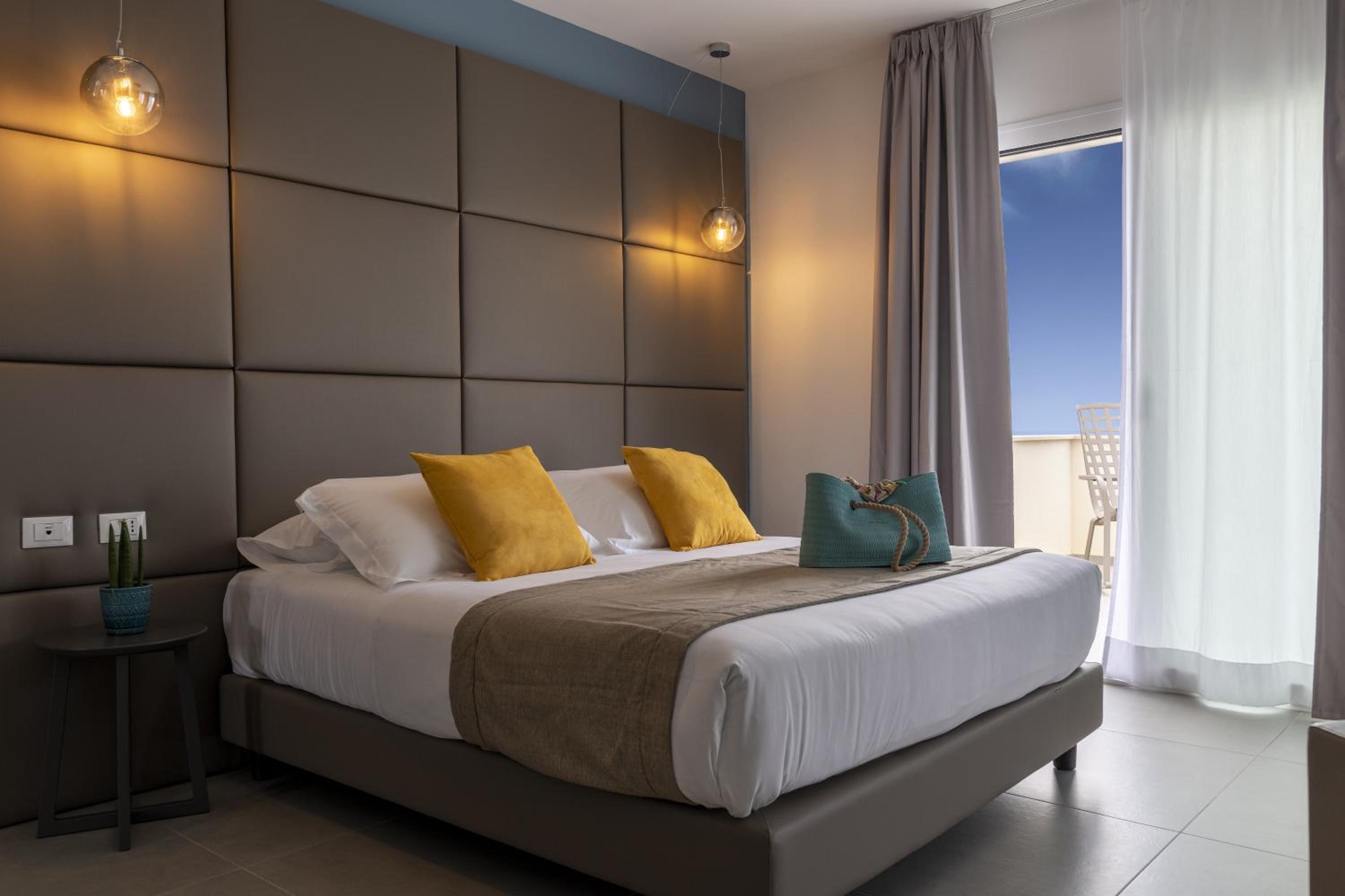 Family Junior Suite with Terrace and Sea View - Photo 3