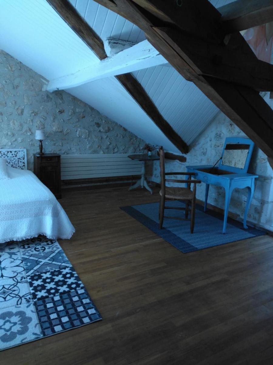 Large Double Room photo 2