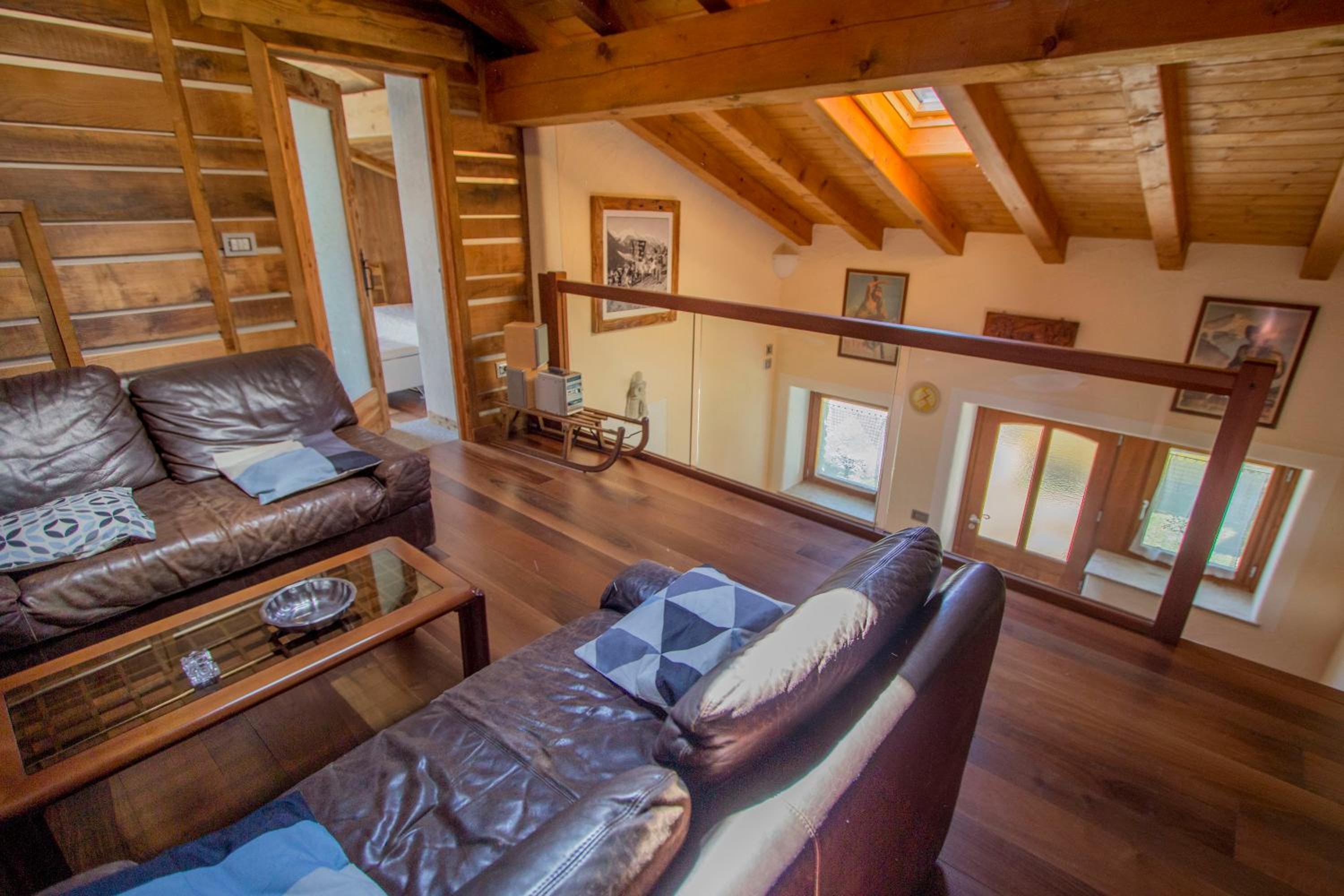 One-Bedroom House photo 1