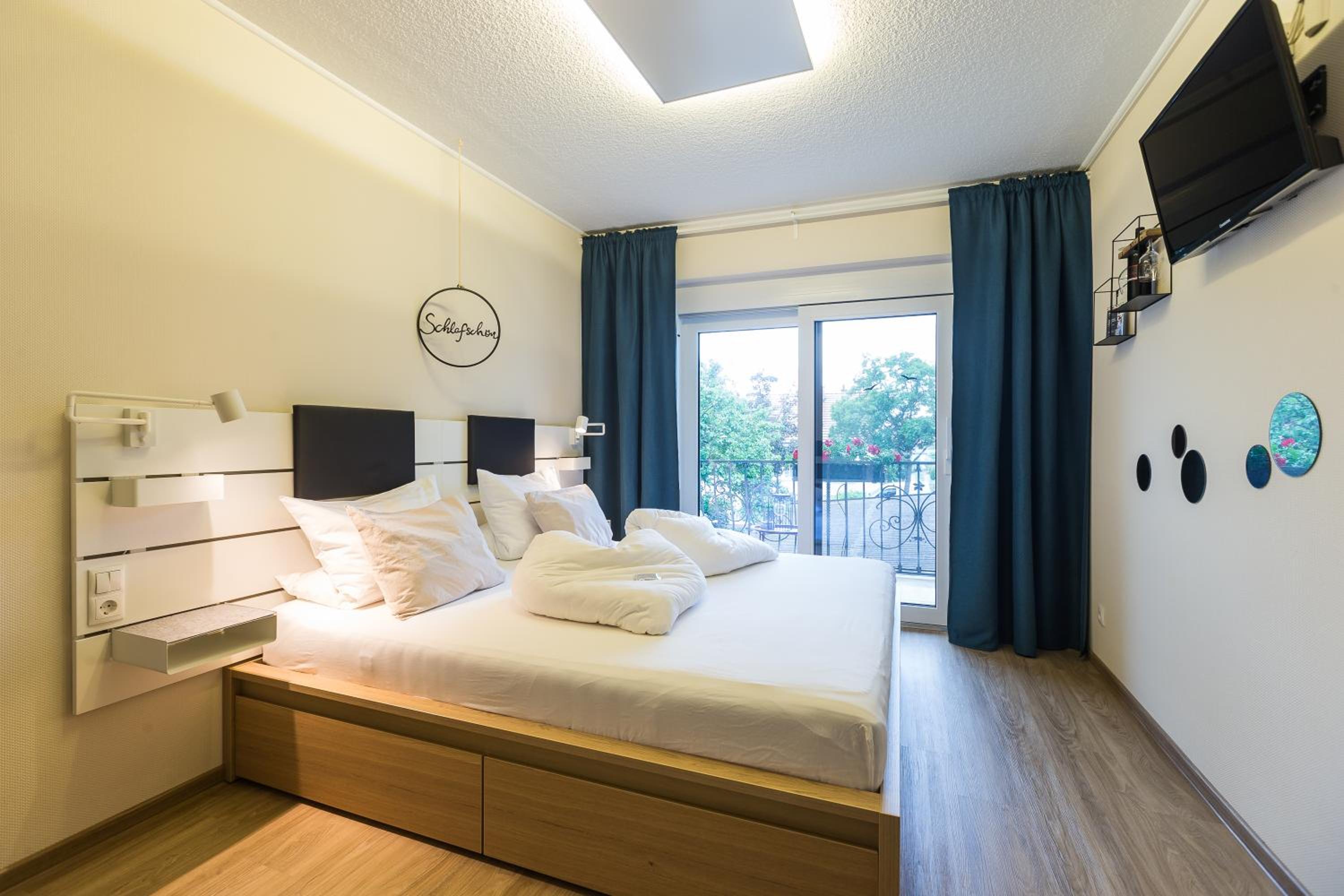 Double Room with Balcony photo 3