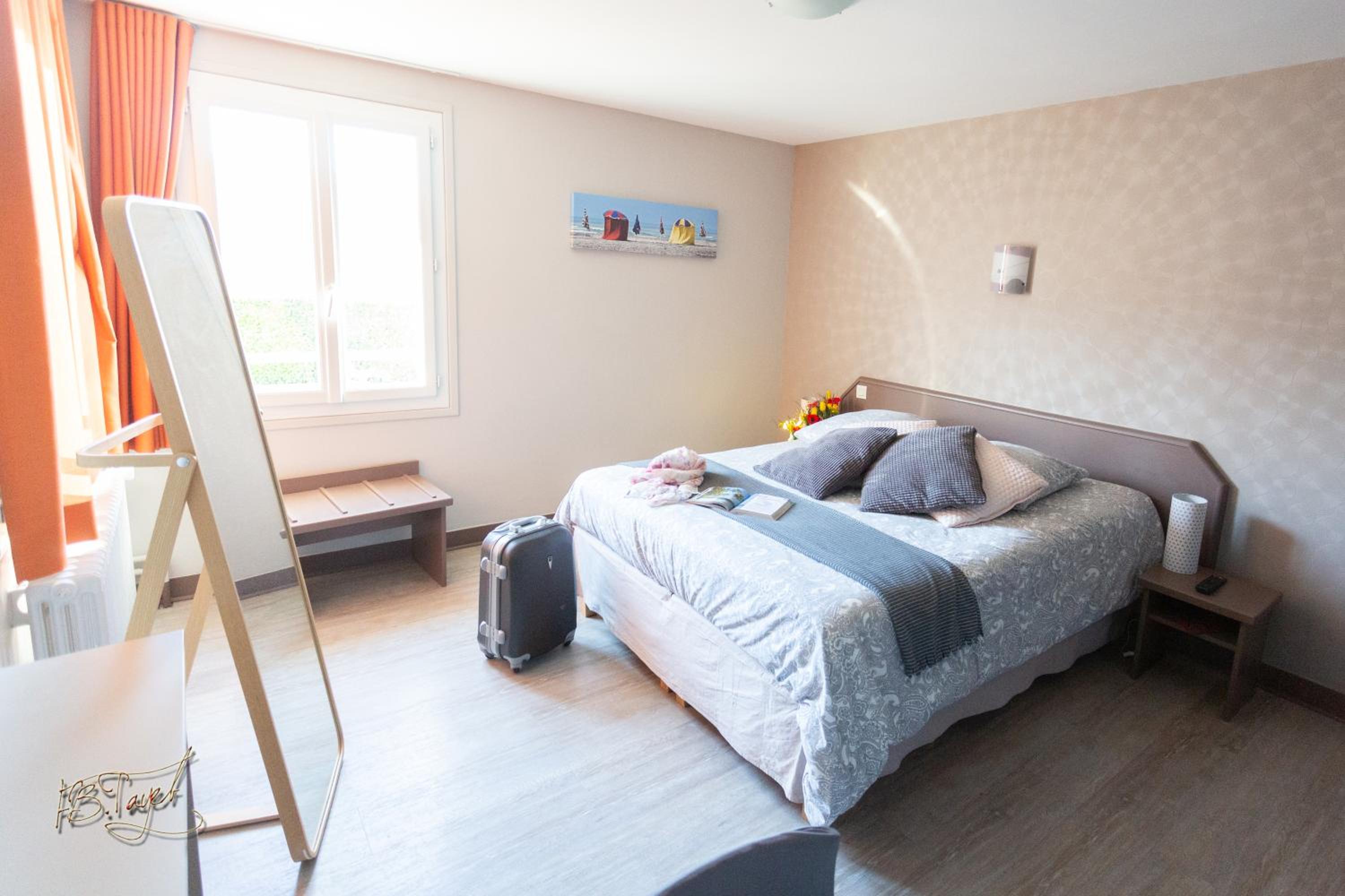 Double Room - Photo 11
