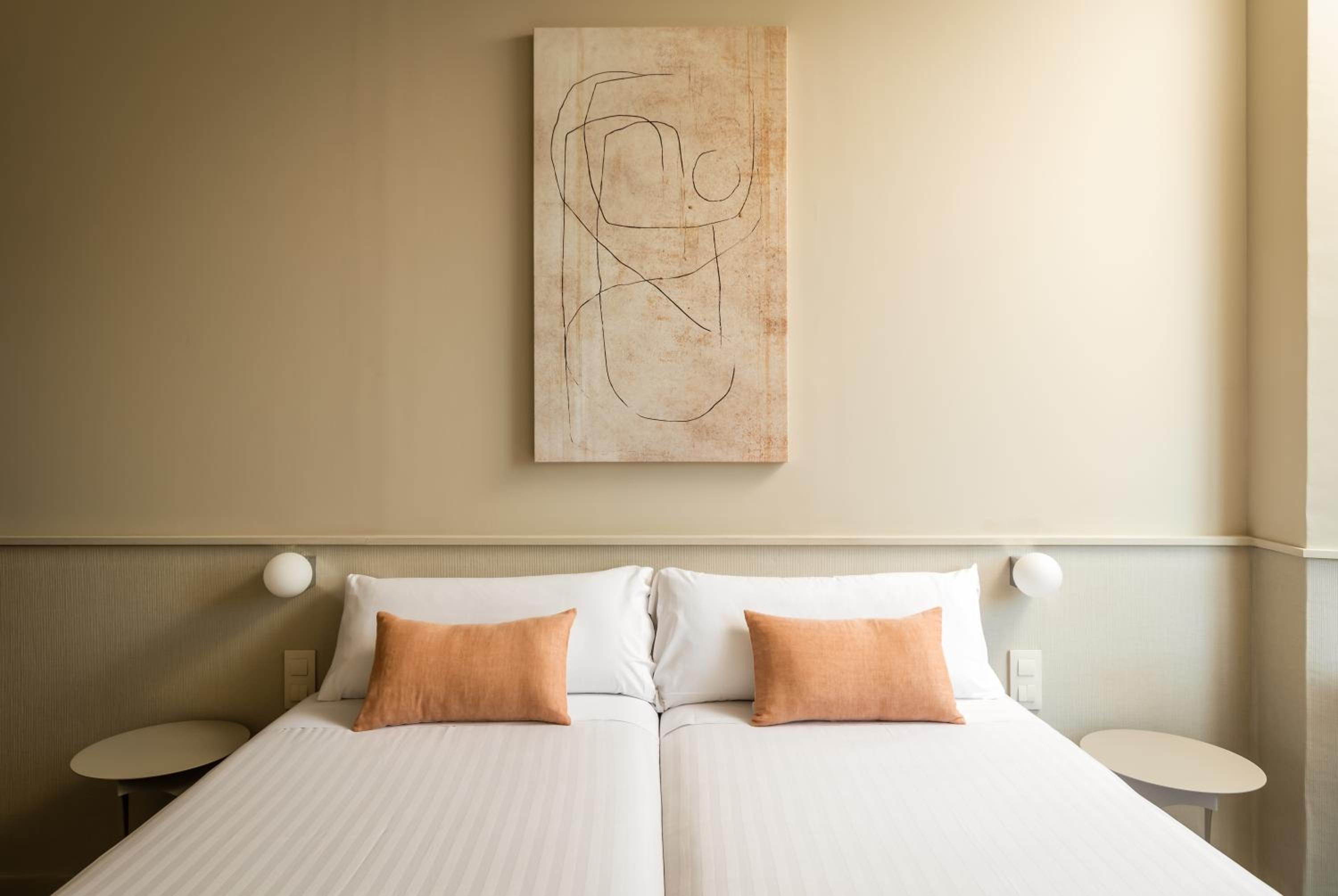 Twin Room - Photo 1
