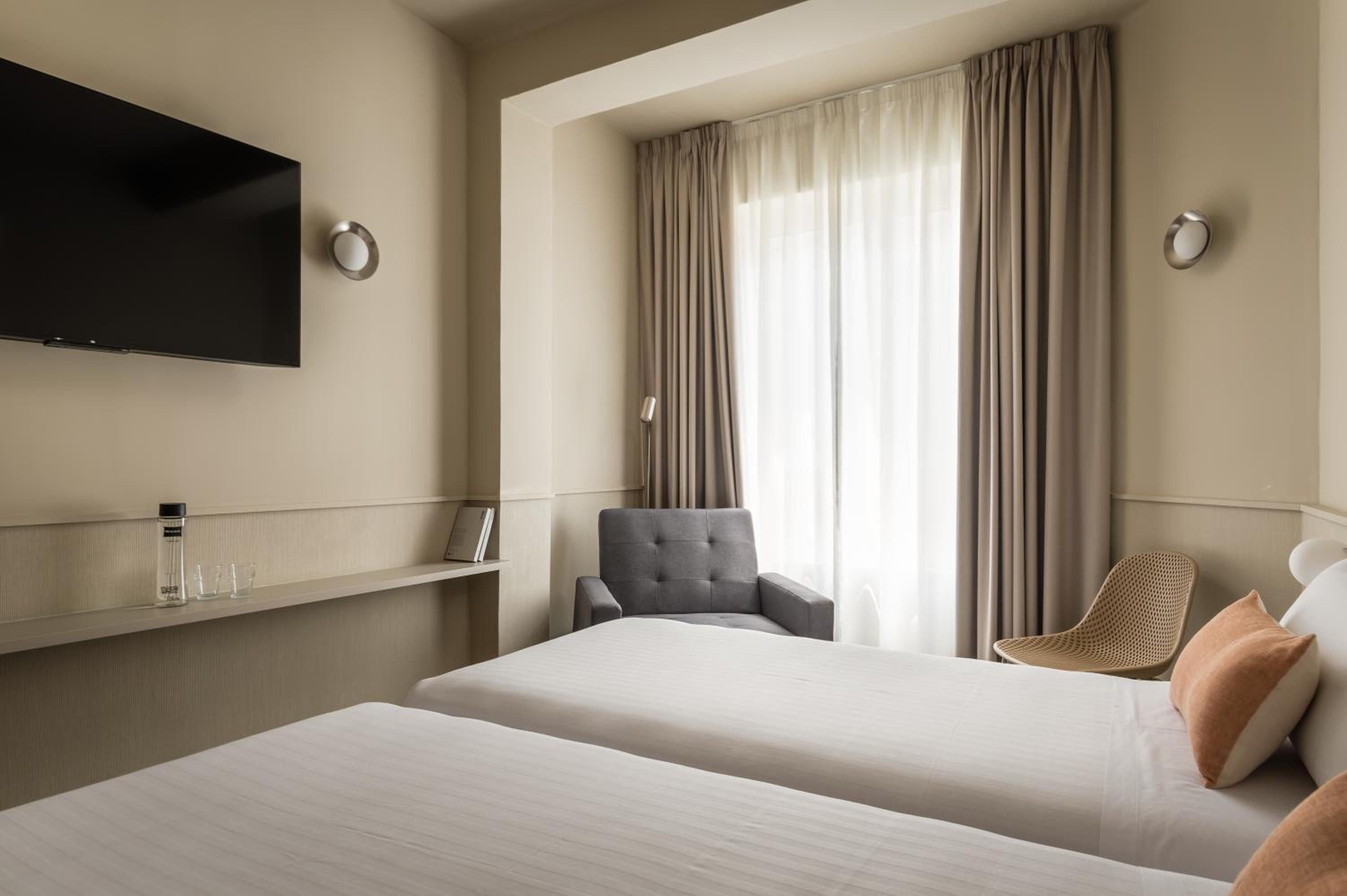 Triple Room - Photo 1