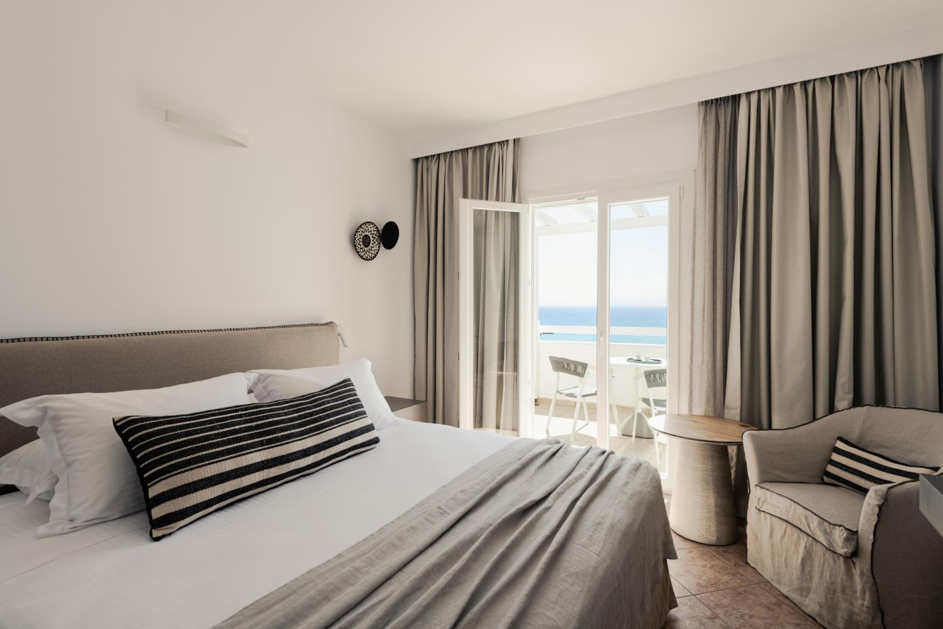 Deluxe Double or Twin Room with Sea View