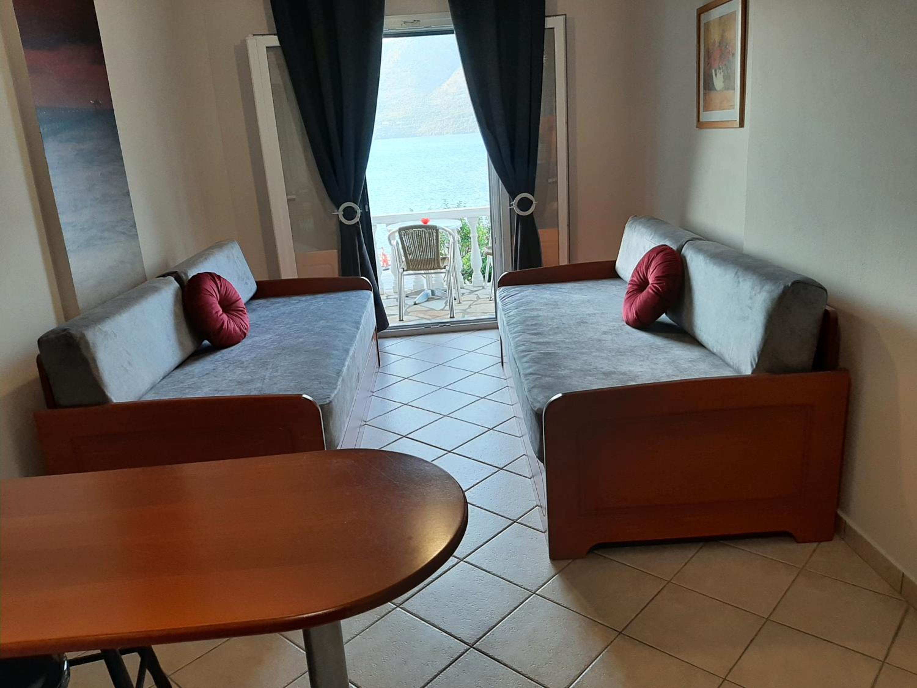 Apartment with Sea View photo 2