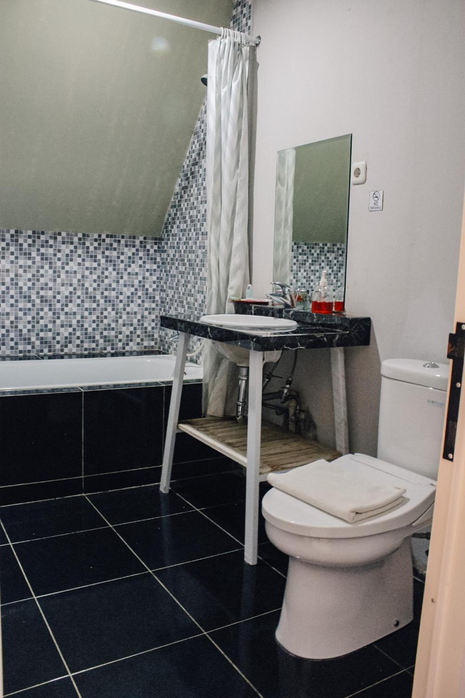 Deluxe Double Room - Photo 4