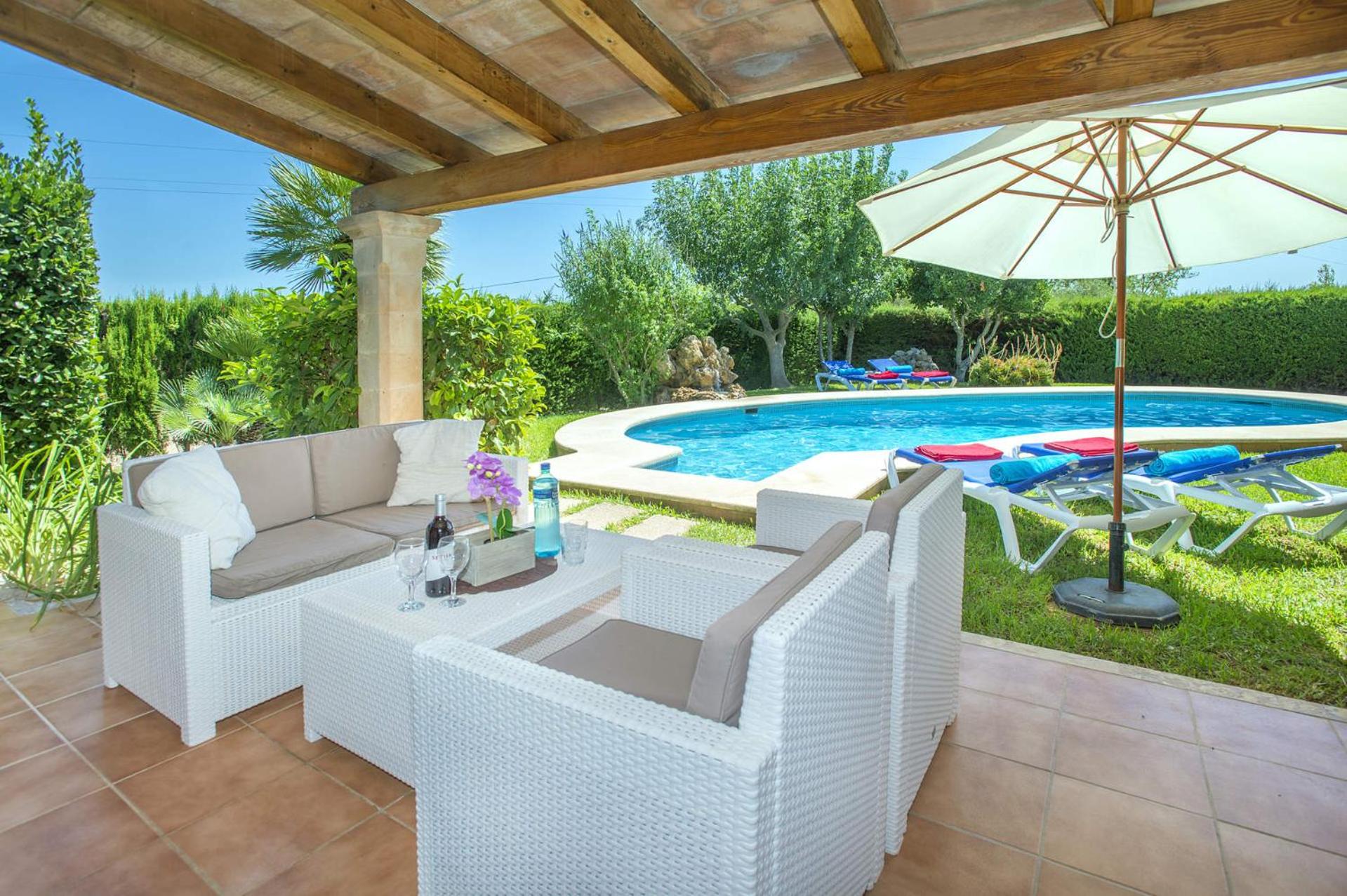 Villa photo 3