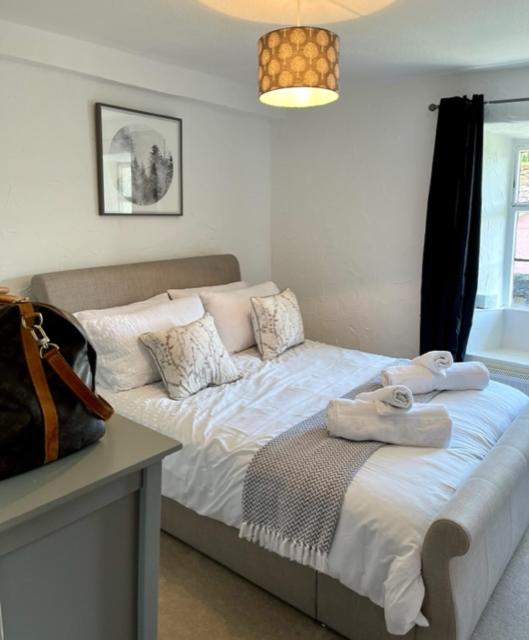 Two-Bedroom Apartment - Photo 32
