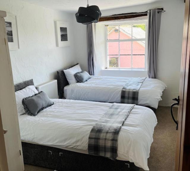 Two-Bedroom Apartment - Photo 3