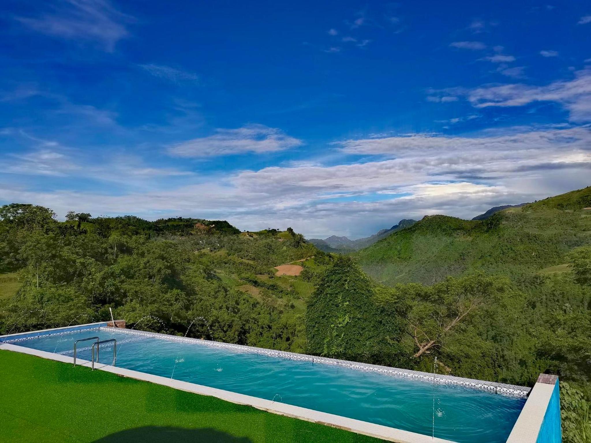 Bungalow with Garden View - Photo 28