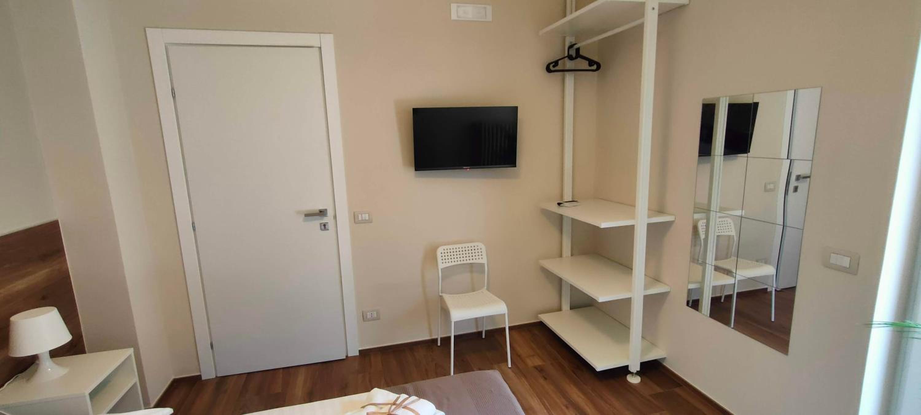 Double Room with Private External Bathroom photo 3