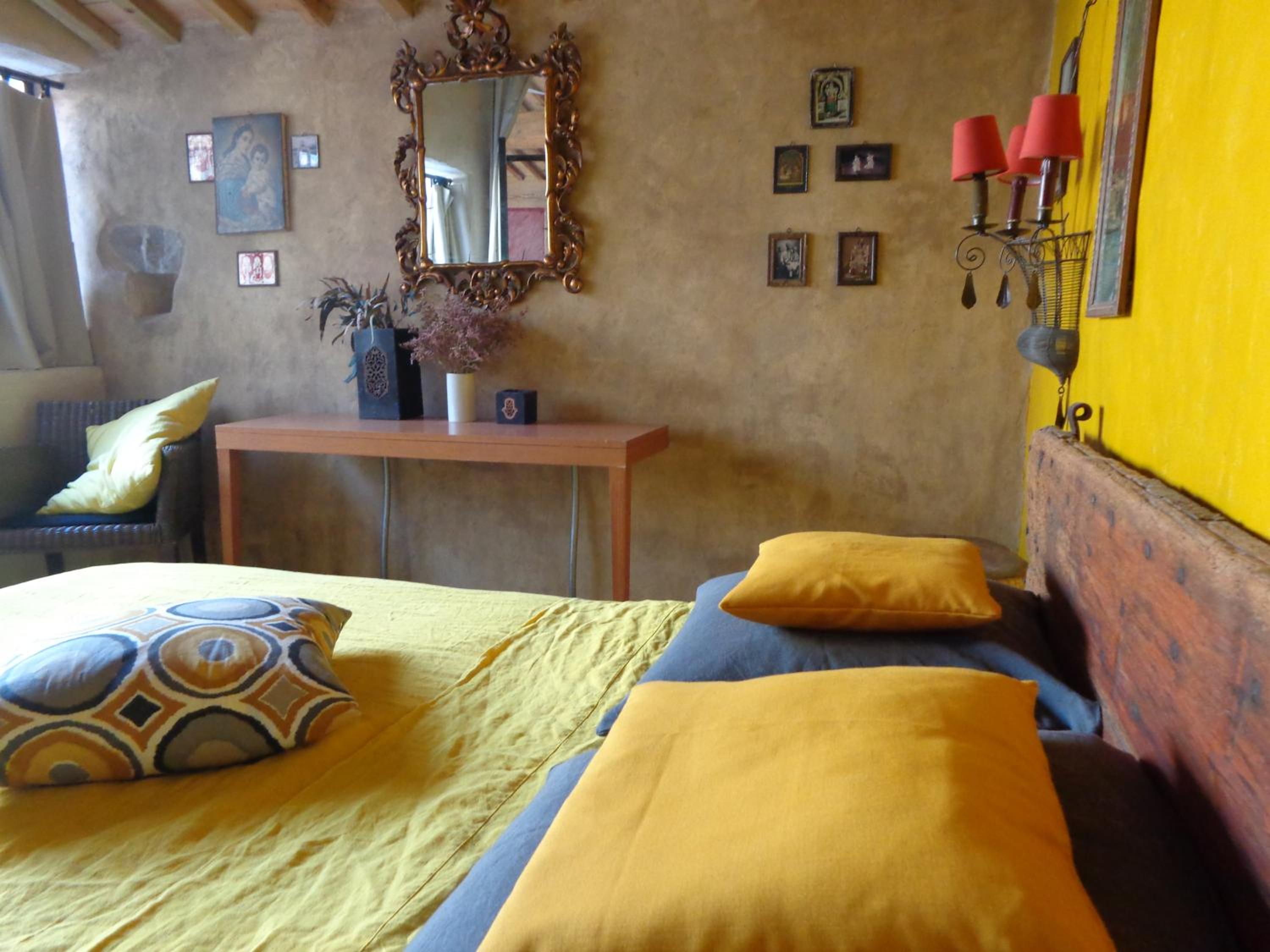 Two-Bedroom House - Photo 14