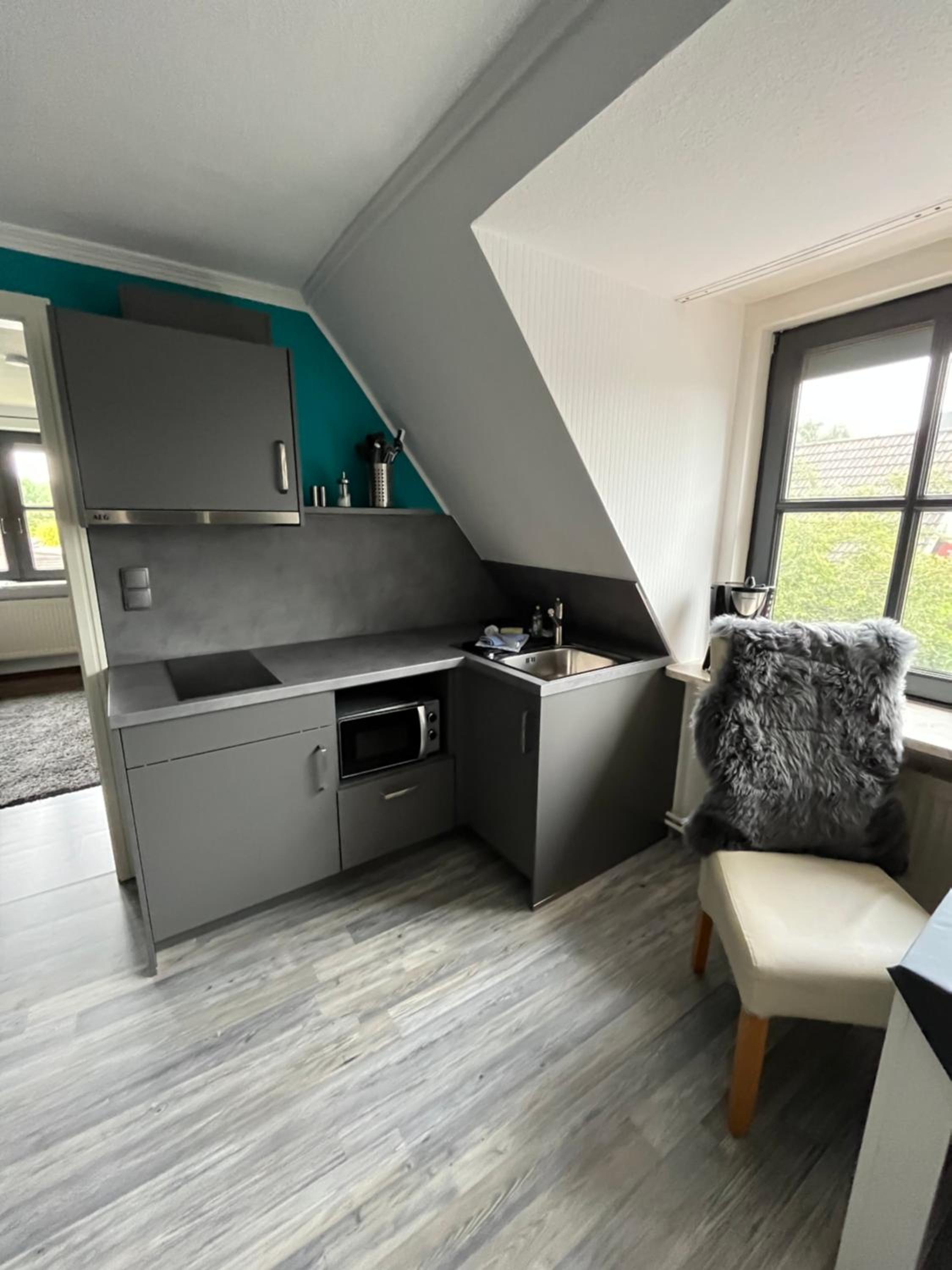 One-Bedroom Apartment - Photo 6