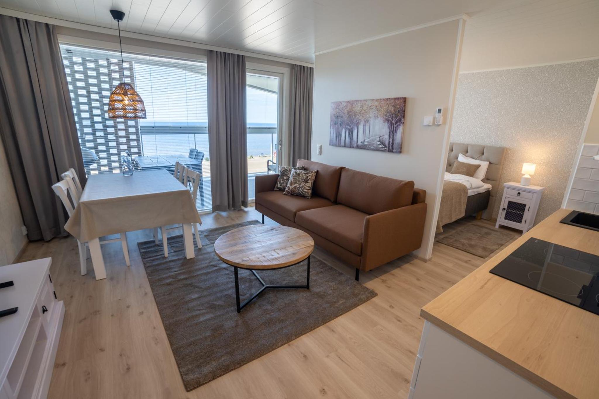 Apartment with Sea View - Photo 2
